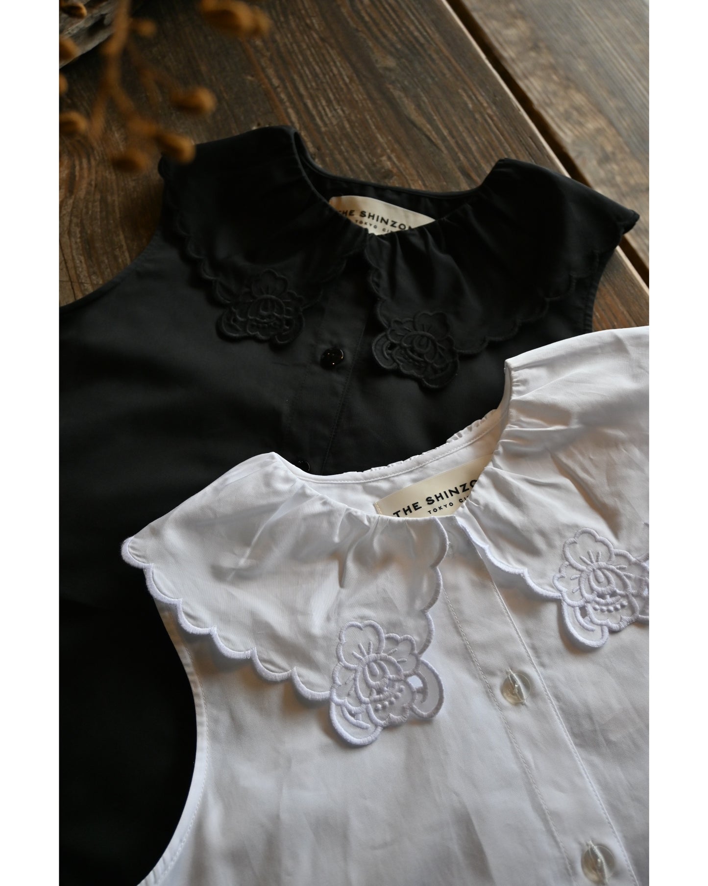 LACE COLLAR BLOUSE