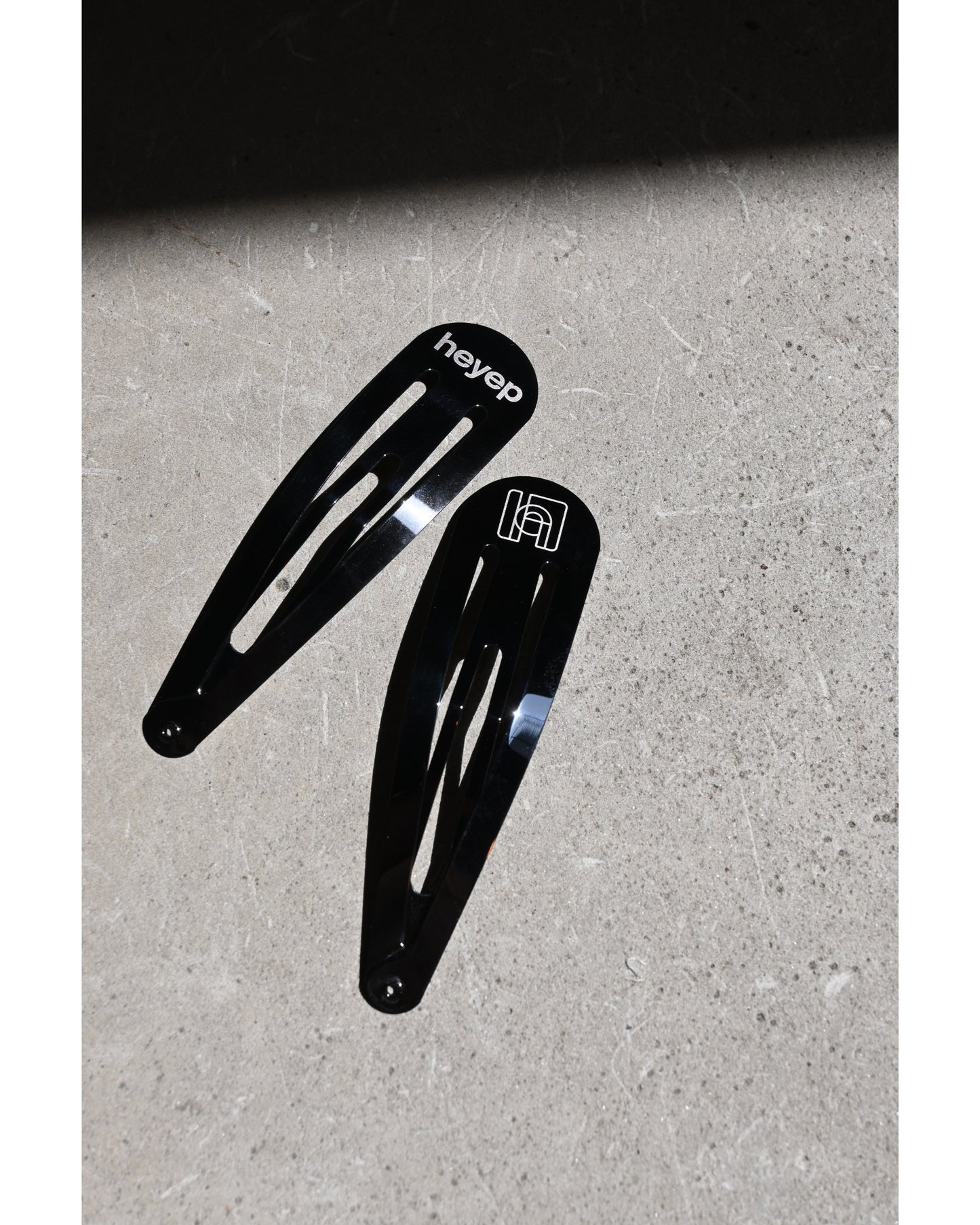 Logo&EmblemHair Clips 2 Piece Set