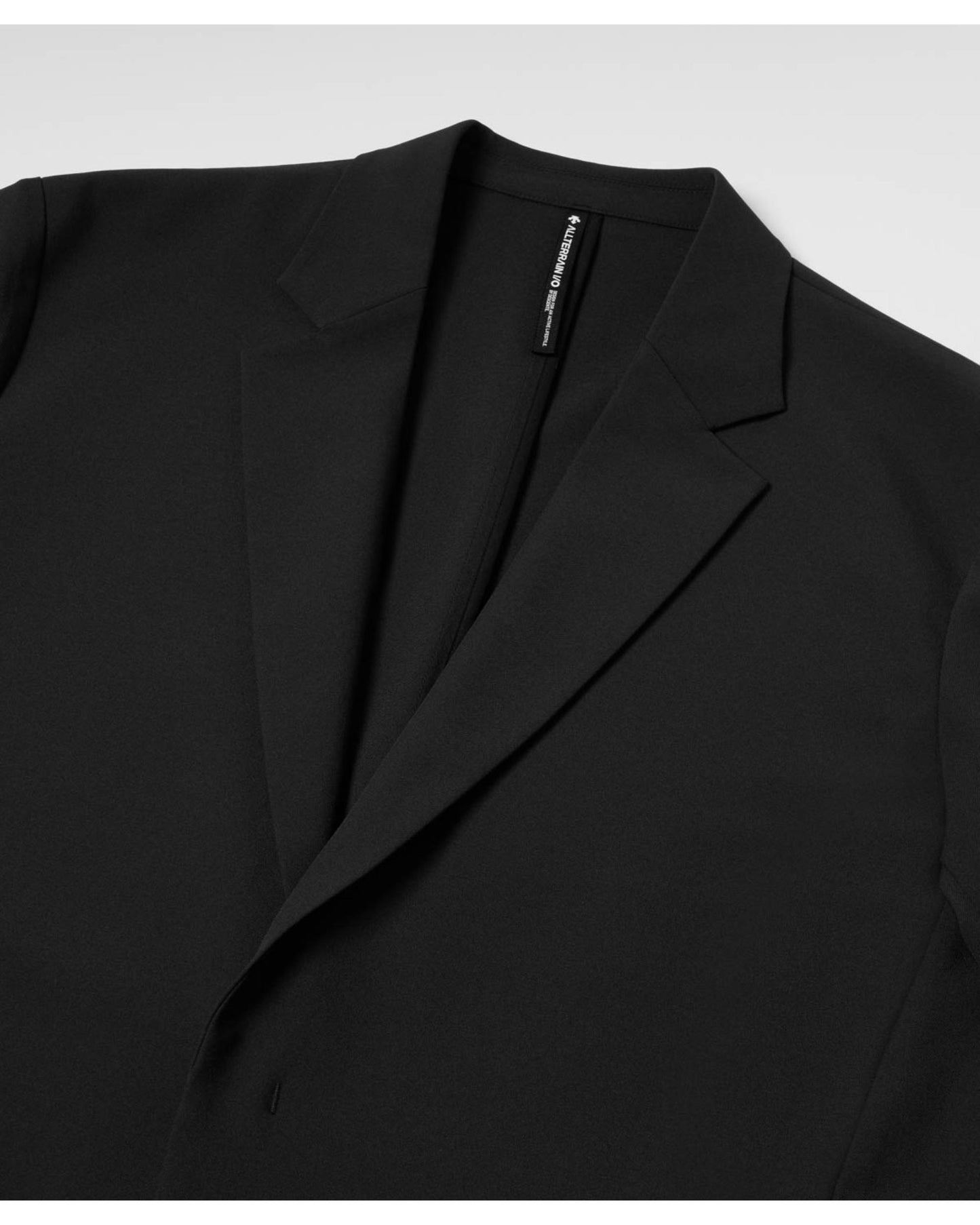 TECH SLIM TAILORED JACKET  BLACK