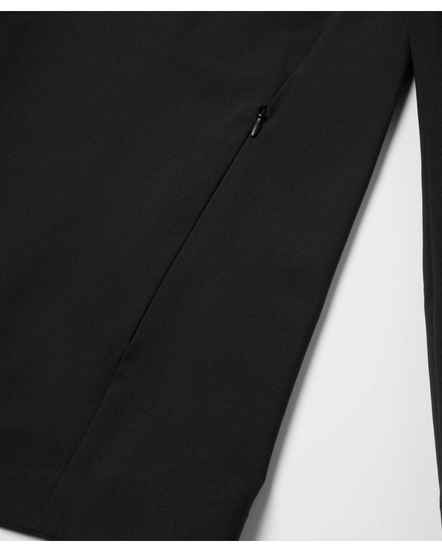 TECH SLIM TAILORED JACKET  BLACK