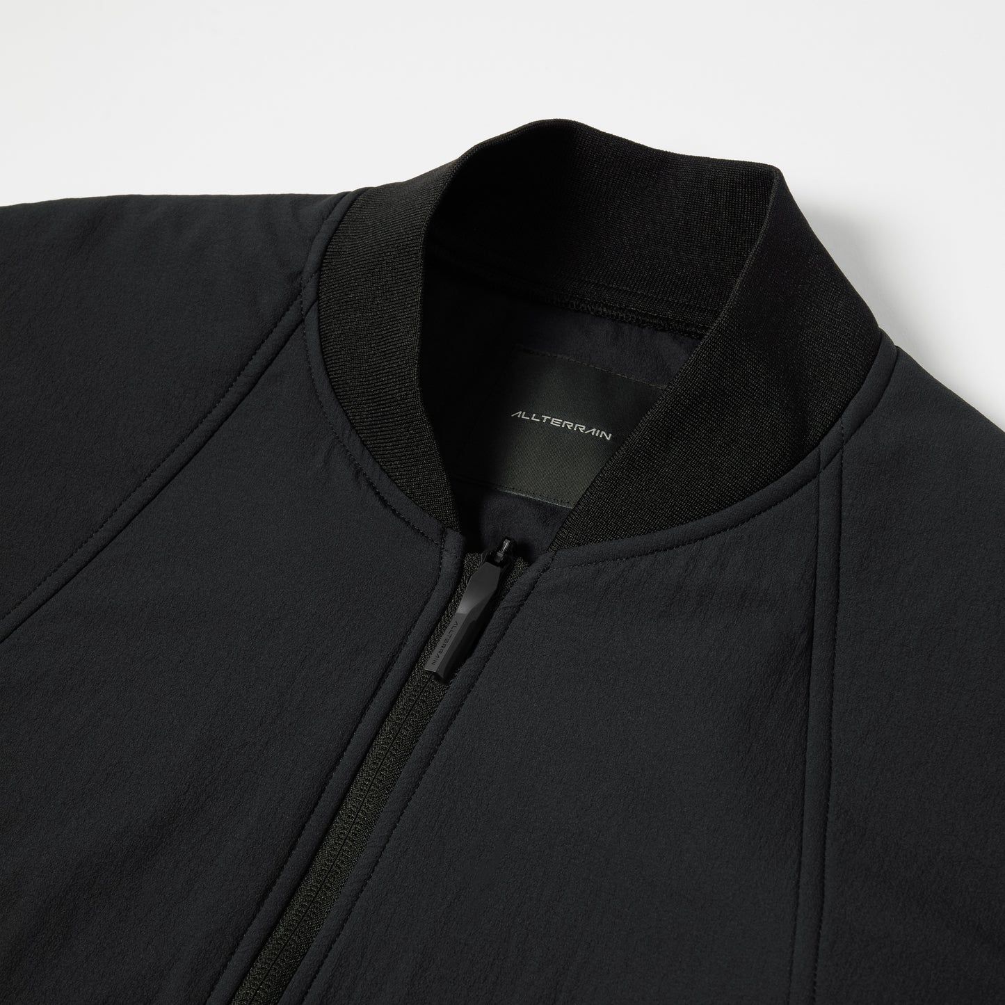 SWIFT-LITE BOMBER JACKET