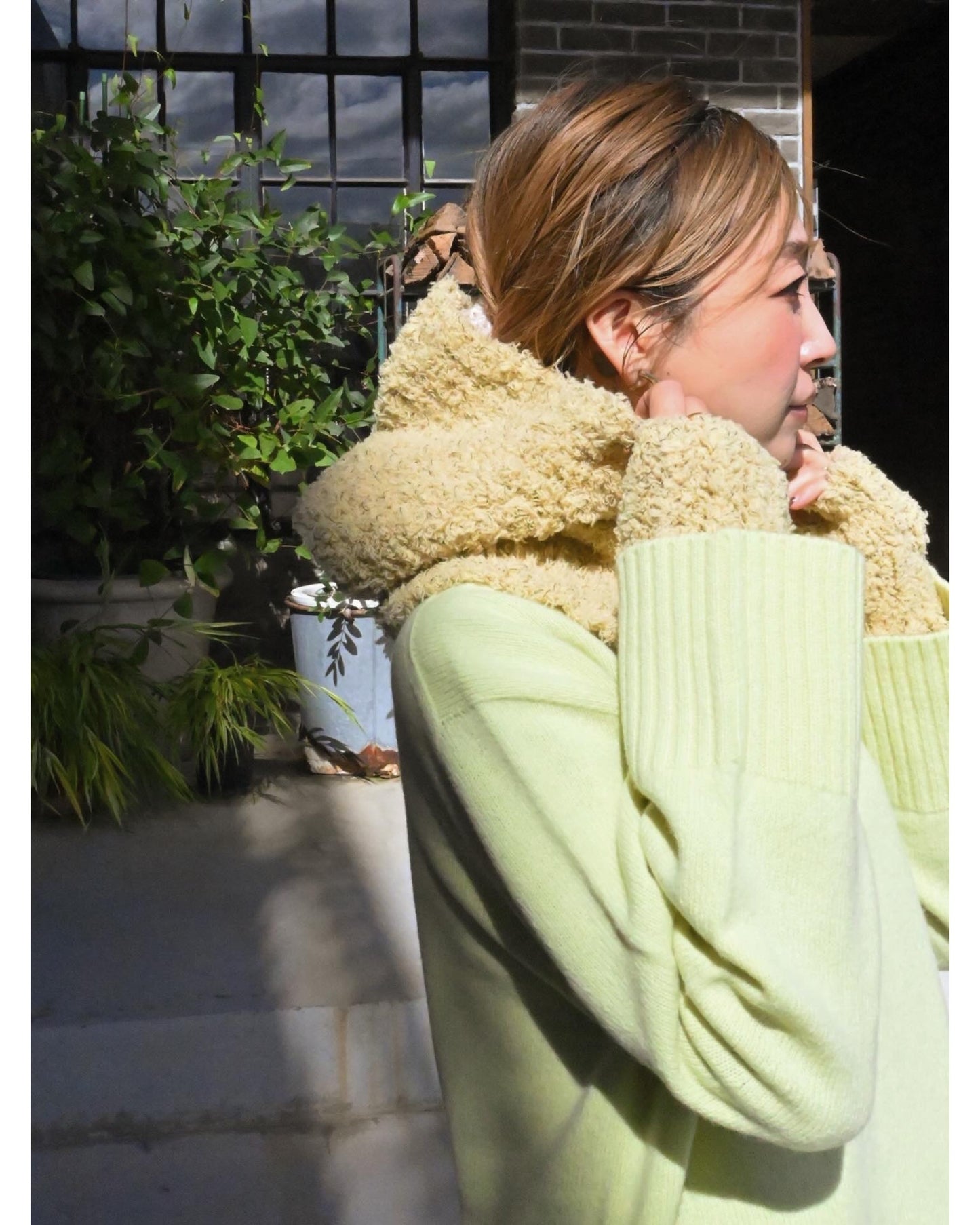 FUR KNIT FINGERLESS GLOVES