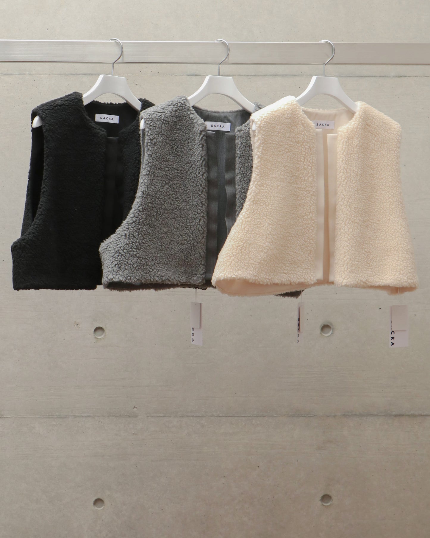 POODLE FUR SHORT GILET