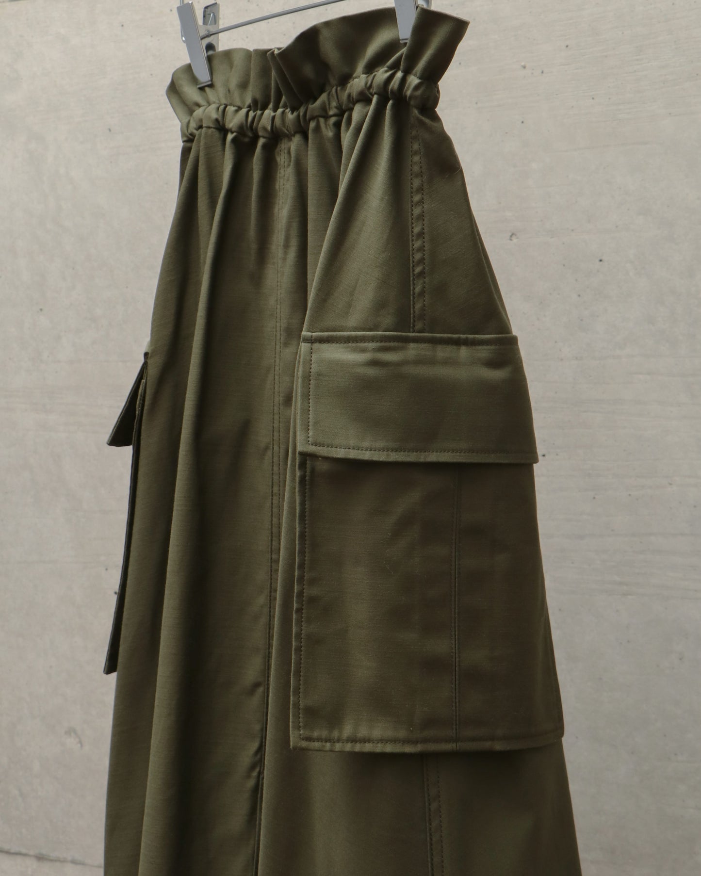 COTTON BACK SATIN SKIRT