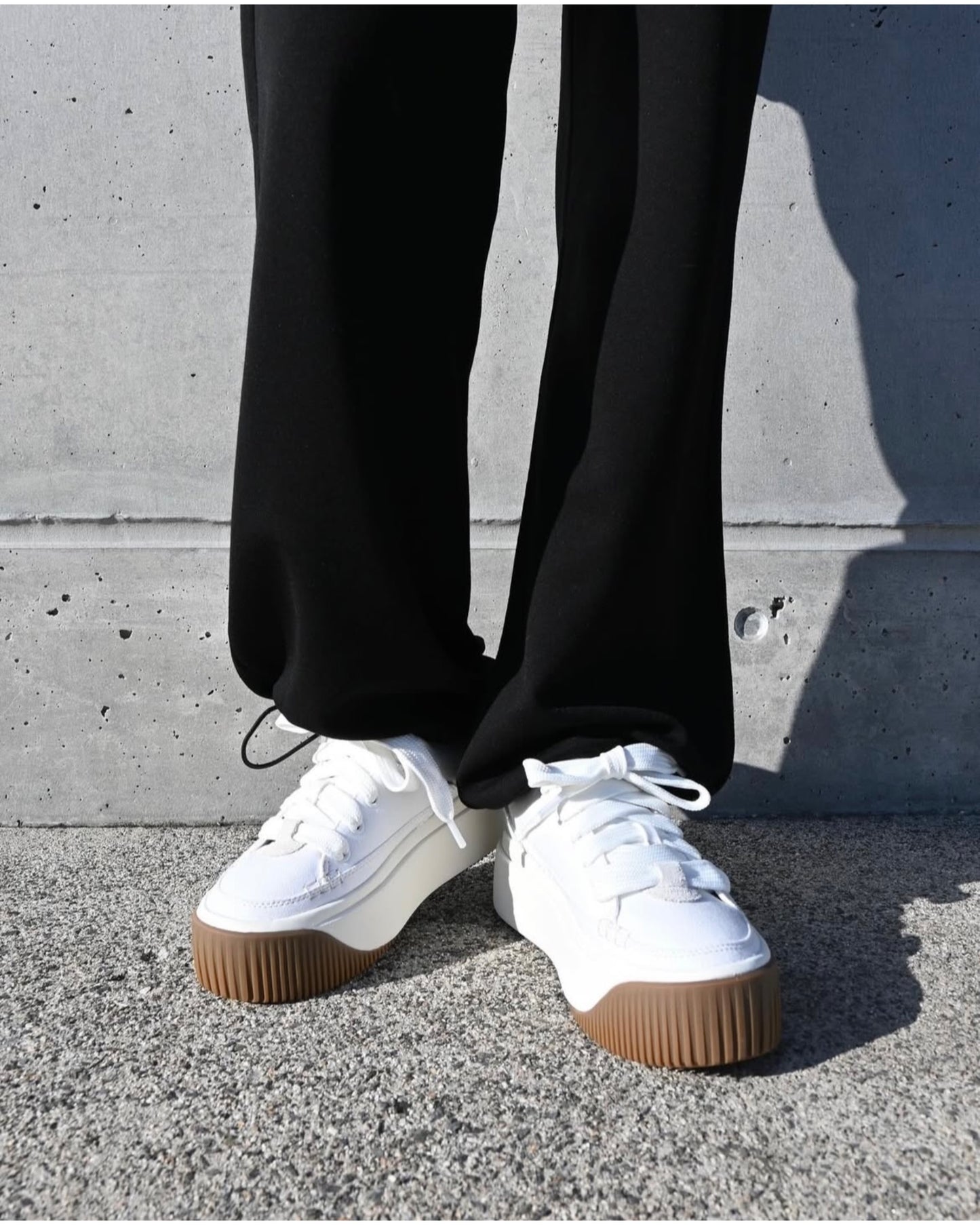 W EZ-DUZZIT ESSENTIAL LACE UP