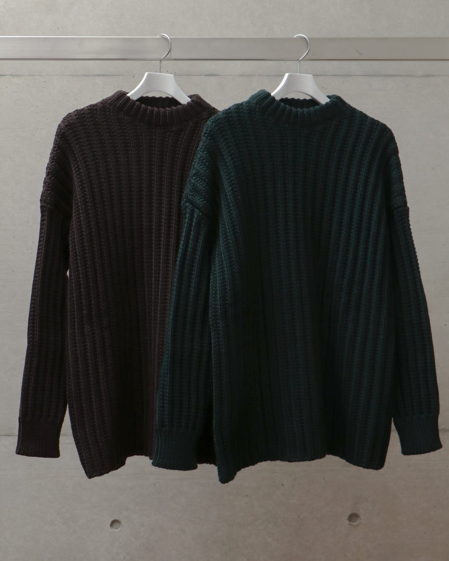 CREW NECK OPEN RIB SWEATER