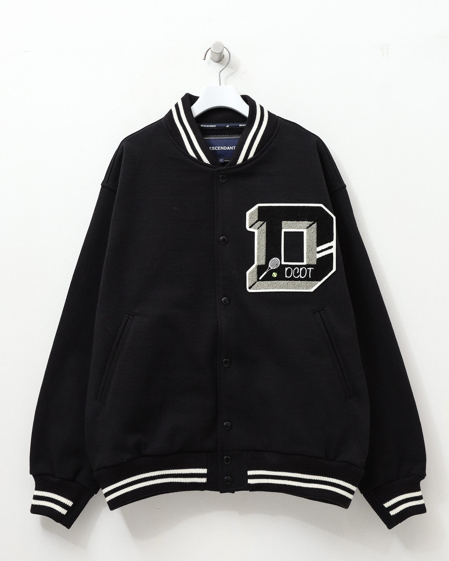 QUE VERSITY JACKET BLACK