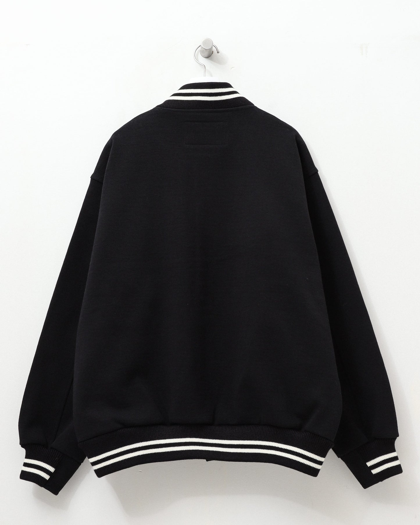 QUE VERSITY JACKET BLACK
