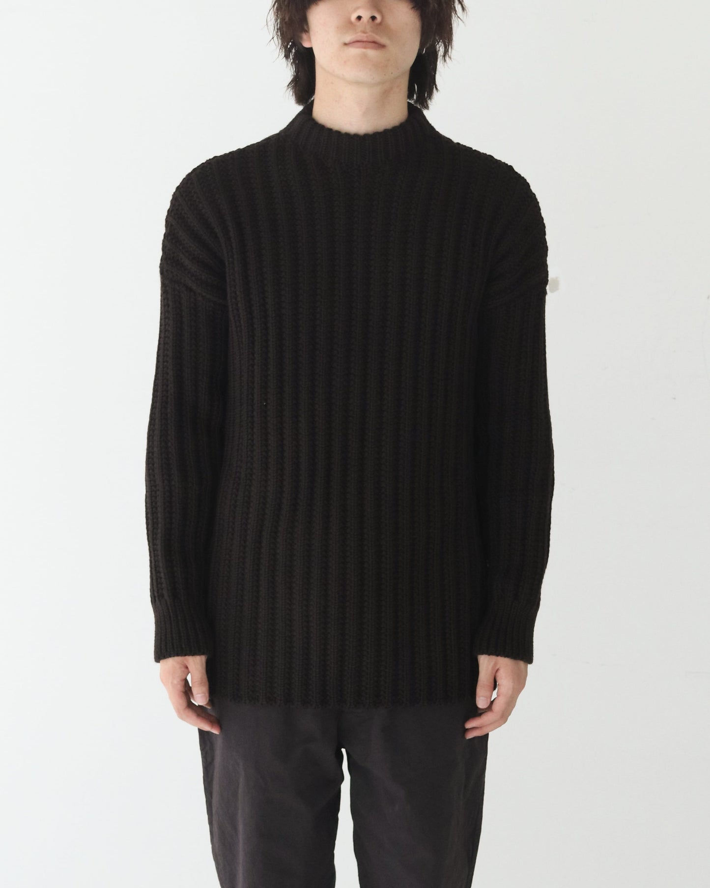 CREW NECK OPEN RIB SWEATER