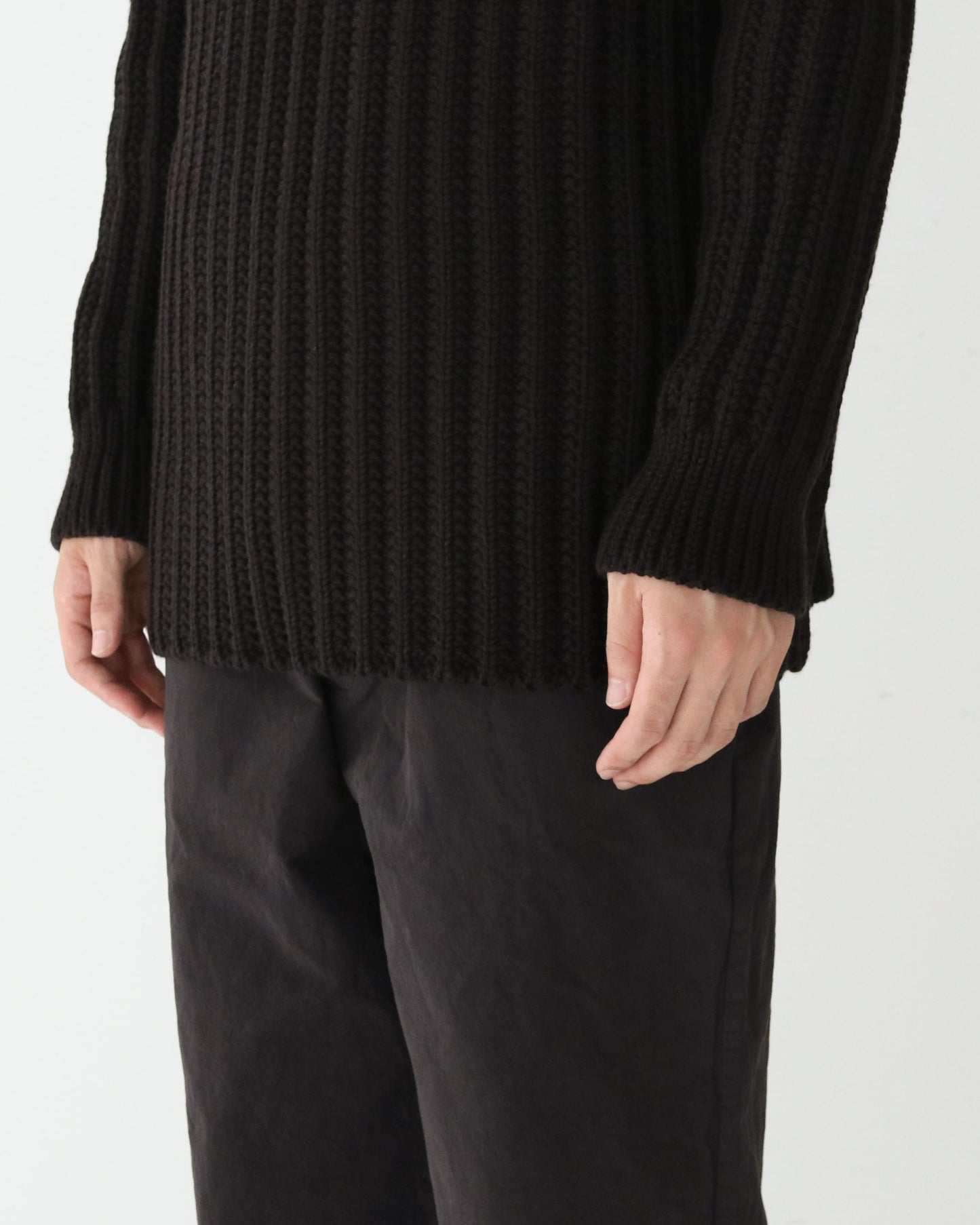 CREW NECK OPEN RIB SWEATER