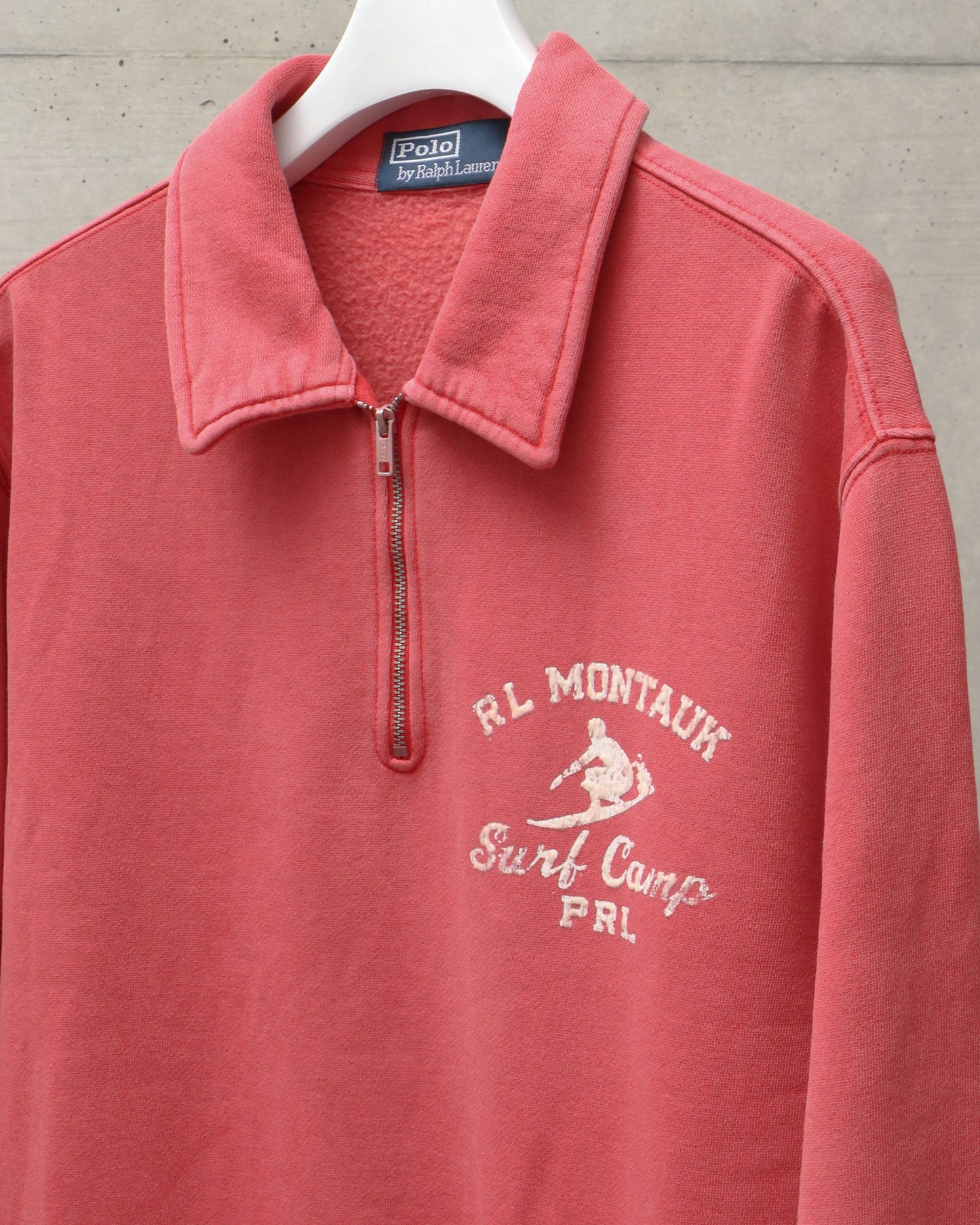 LONG SLEEVE SEASONAL SWEATSHIRT