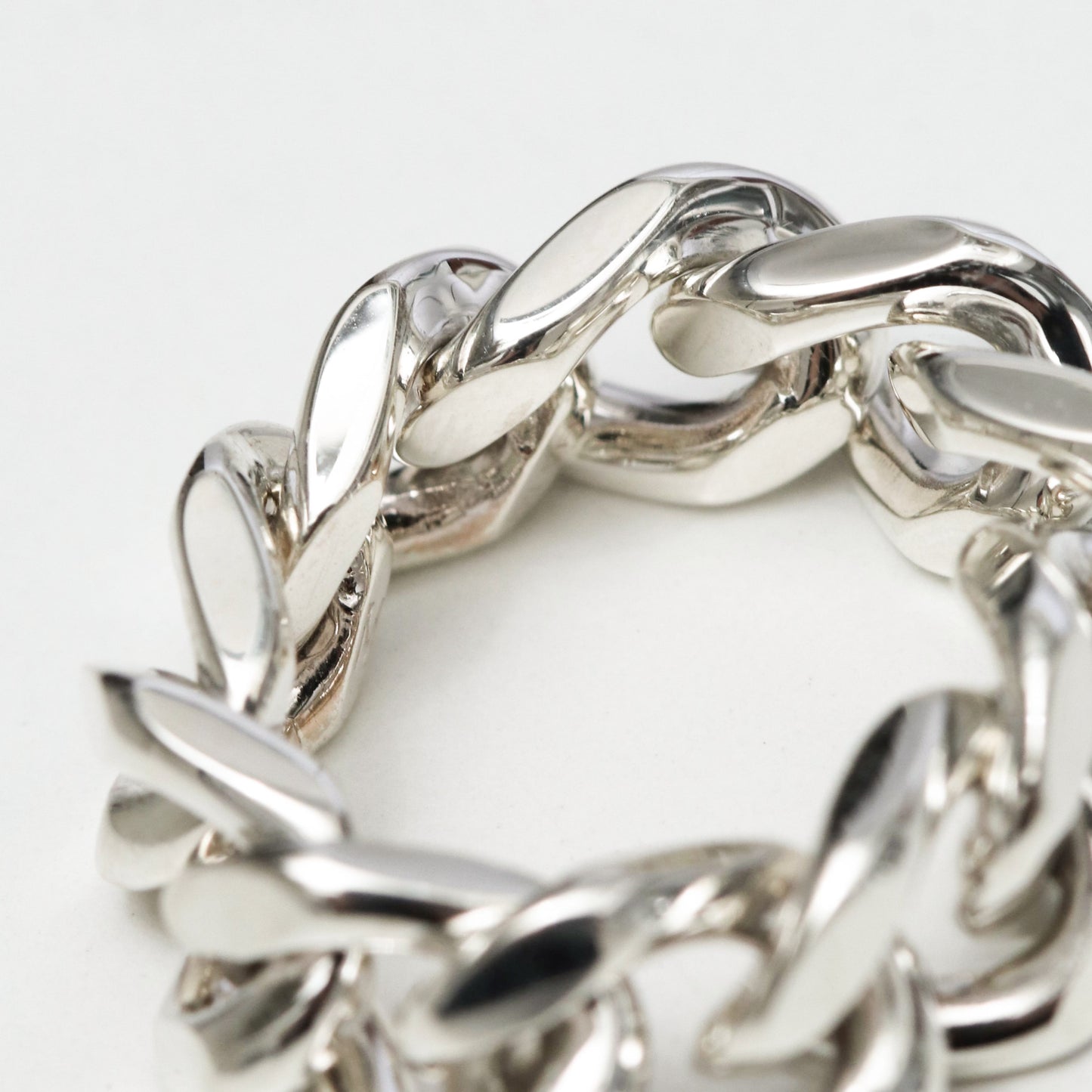 RING 844