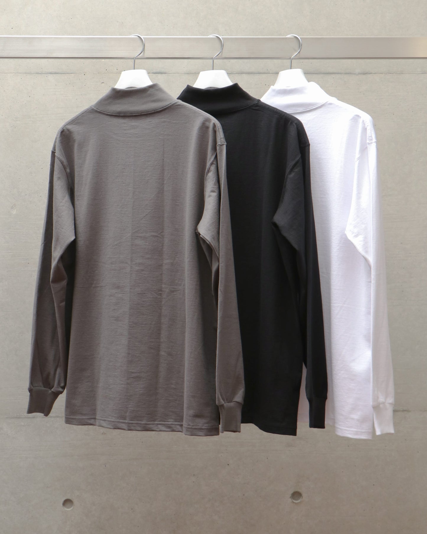 L/S Mock Neck Tee