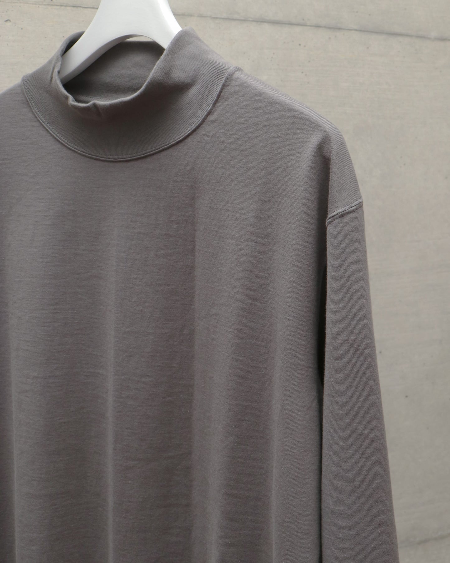 L/S Mock Neck Tee