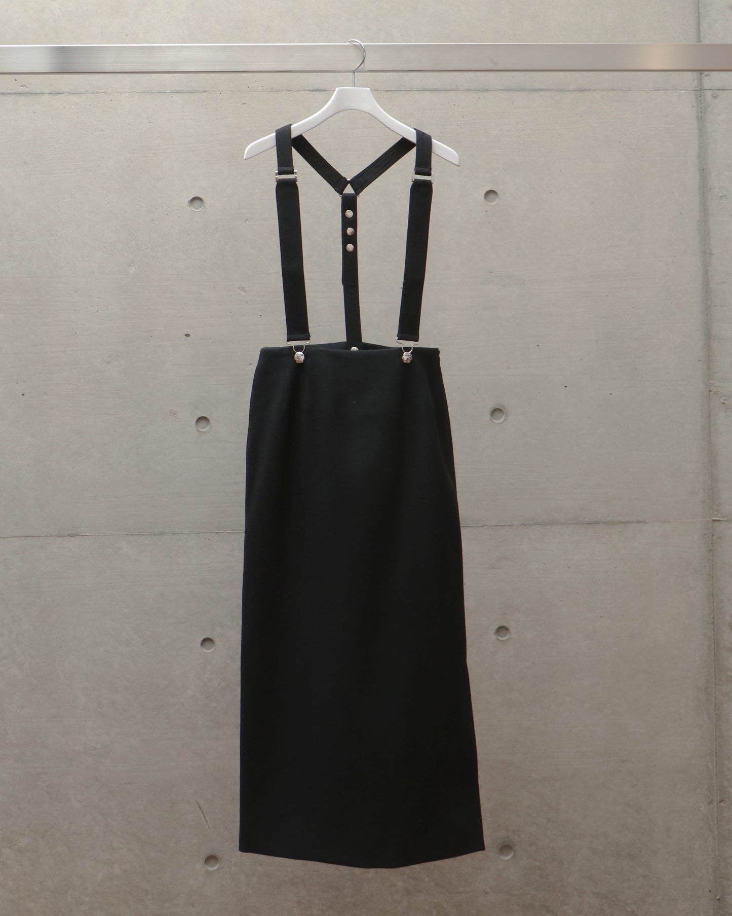 SUSPENDER PENCIL SKIRT