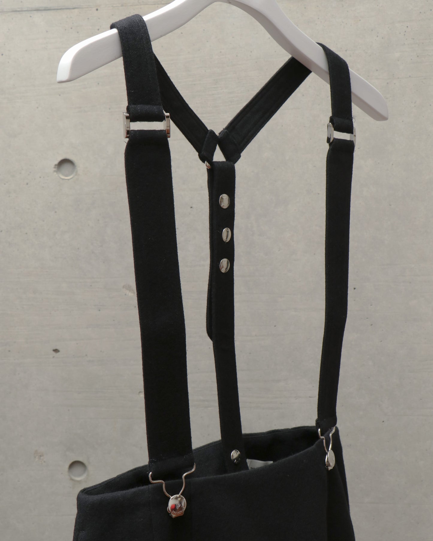 SUSPENDER PENCIL SKIRT