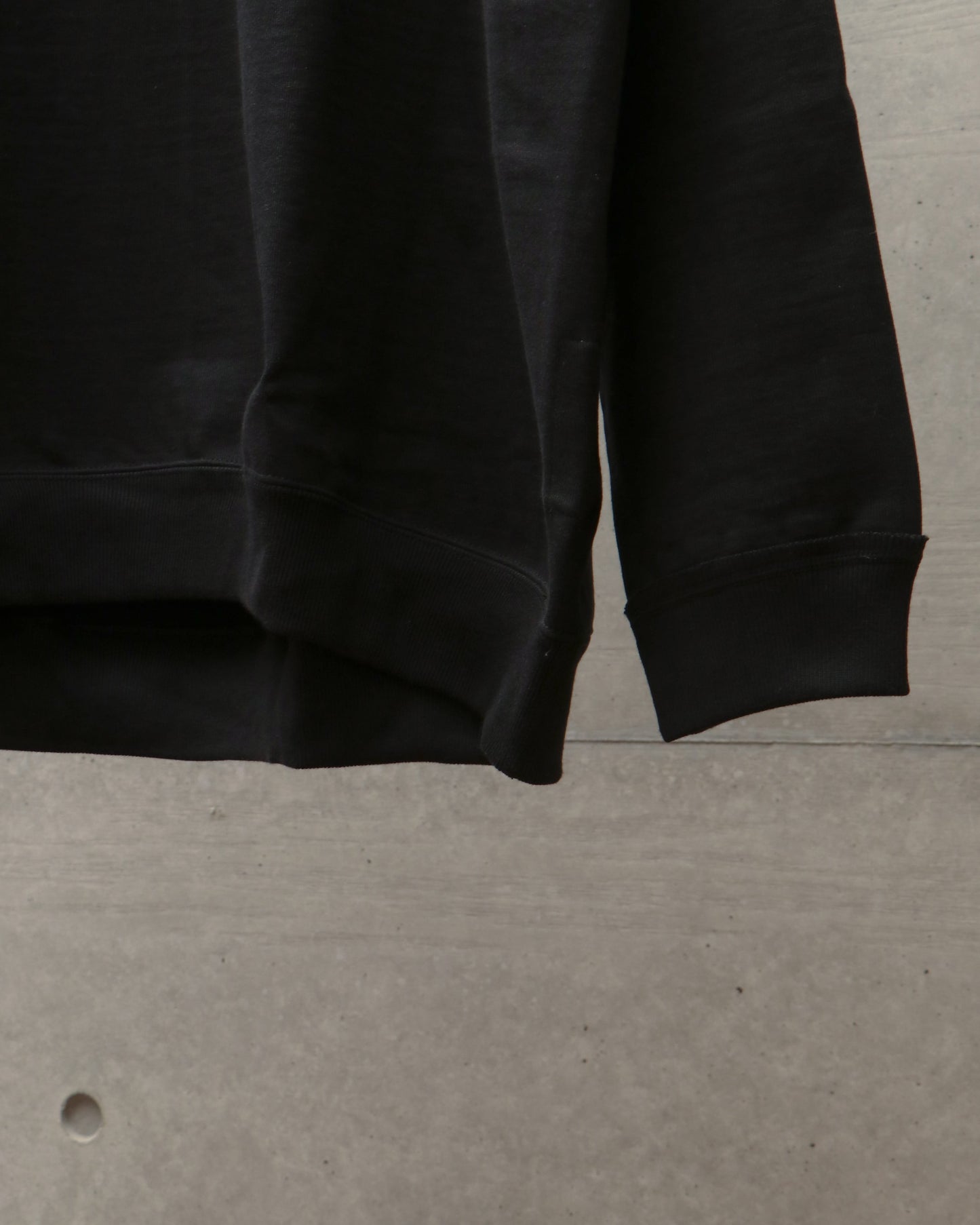 QUATER ZIP PULL OVER BLACK