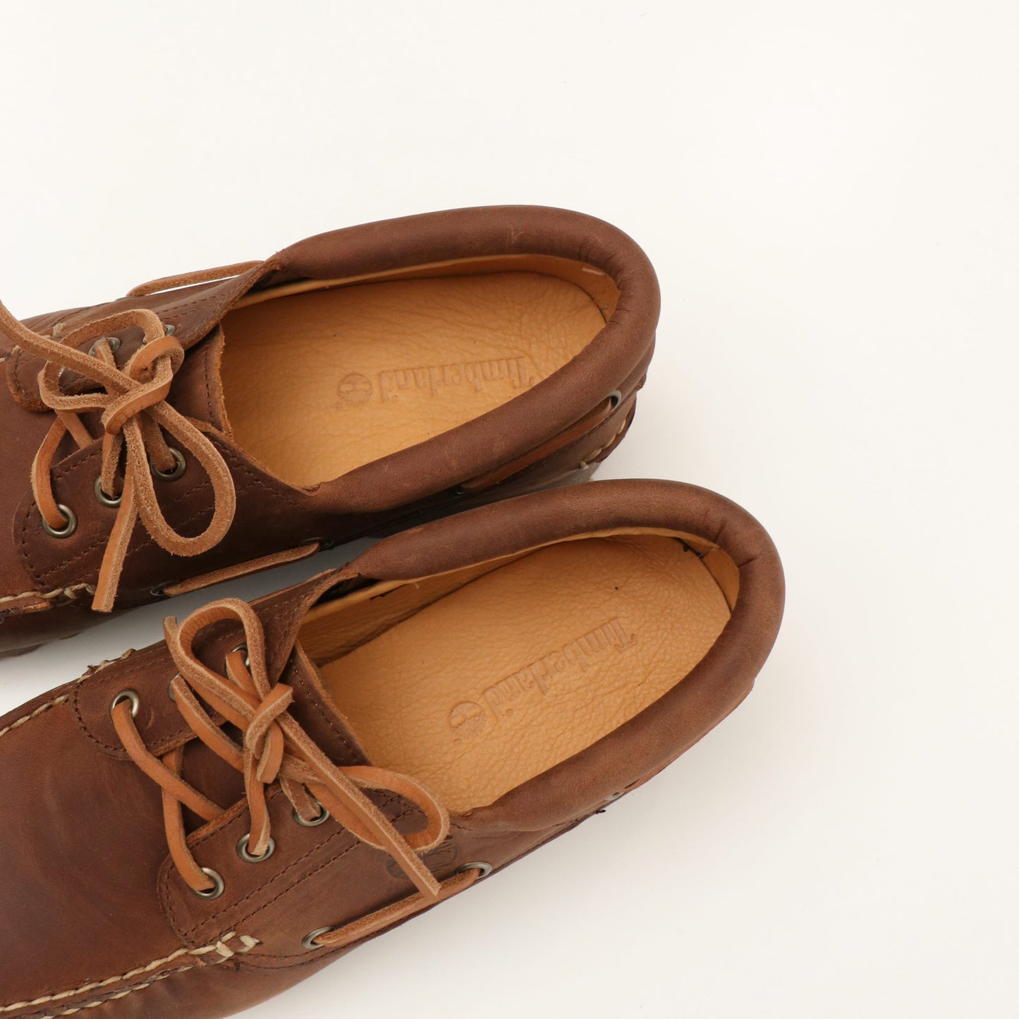AUTHENTIC HANDSEWN BOAT SHOES