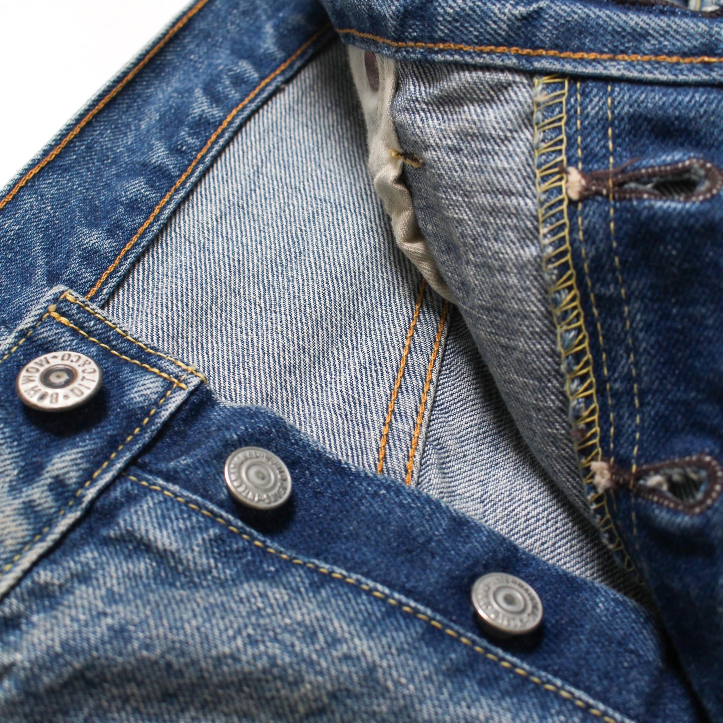 DENIM CUT OFF SHORTS