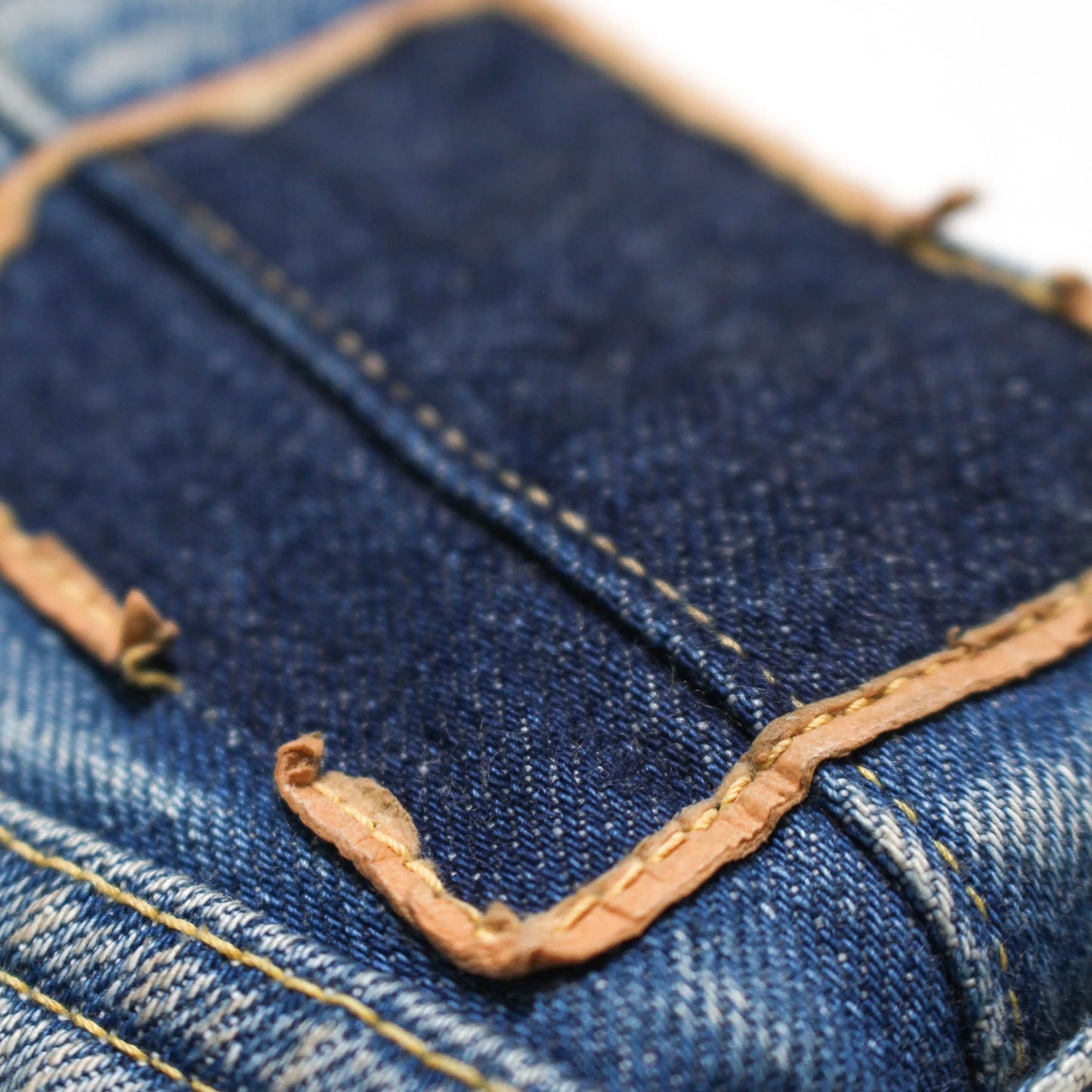 DENIM CUT OFF SHORTS