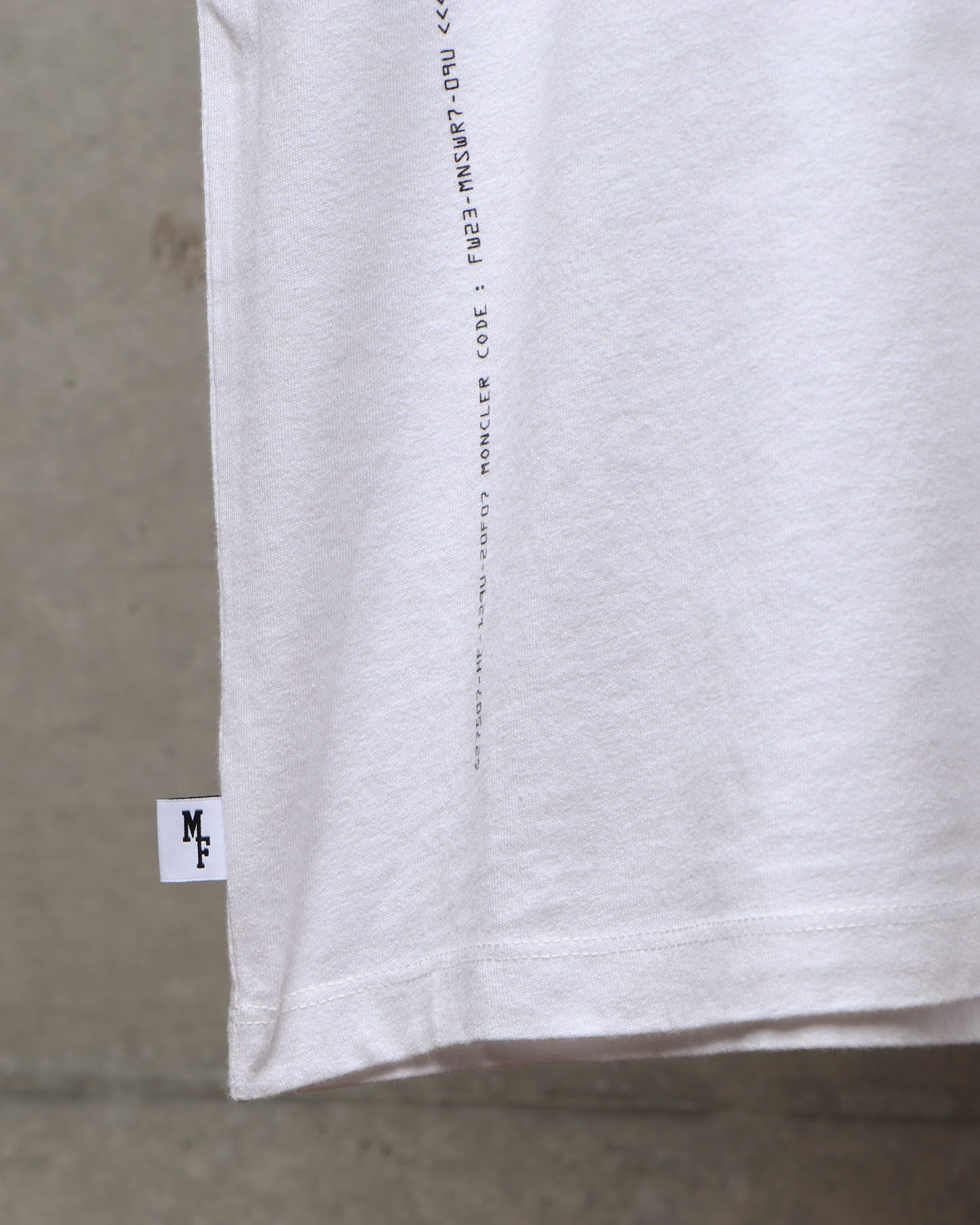 T-SHIRT