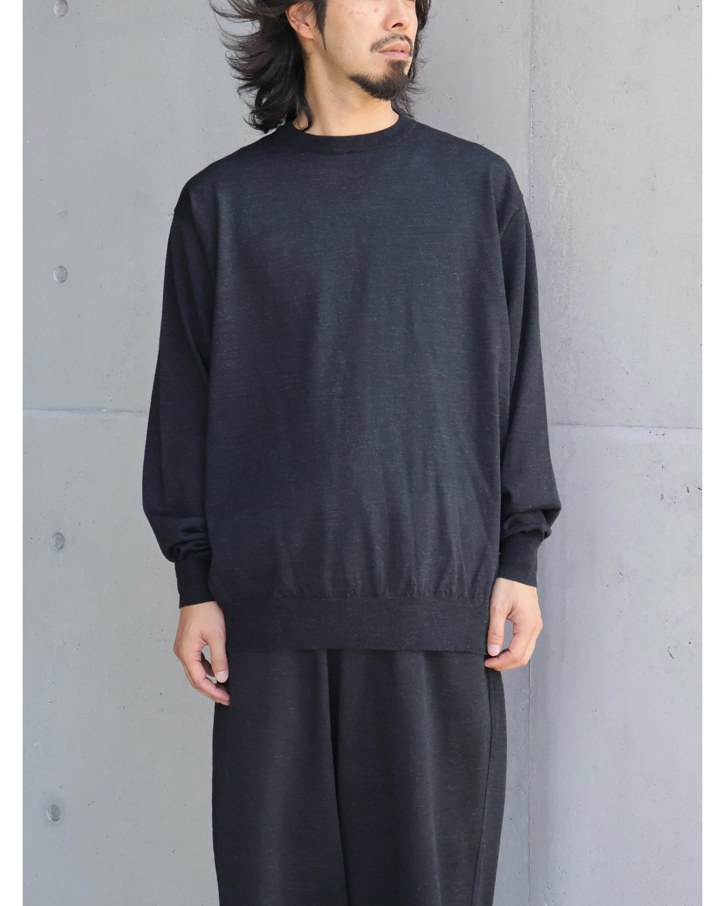 ウール クルーネックニット CHARCOAL