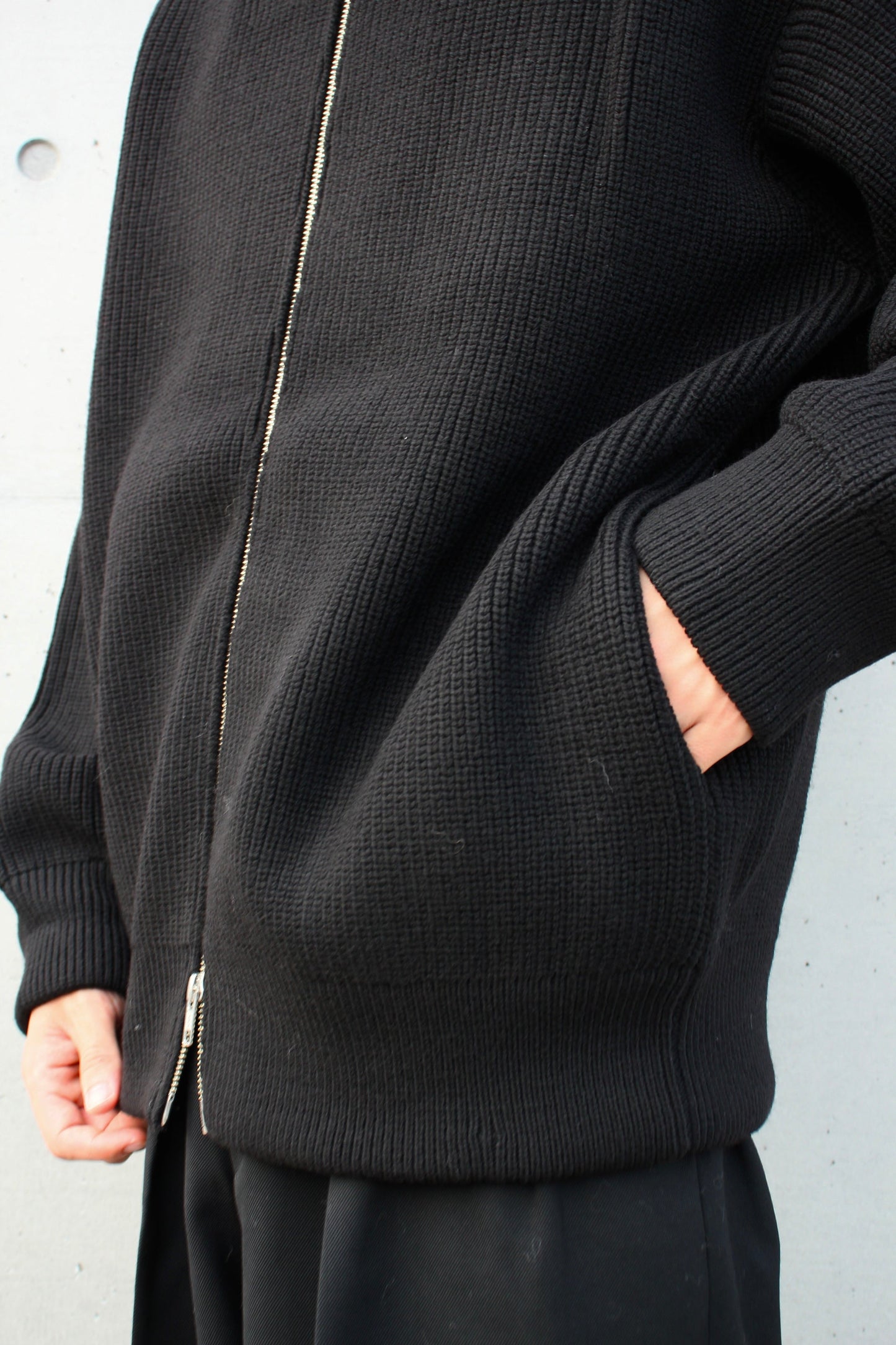 OVERSIZED DRIVERS KNIT ZIP JACKET BLACK