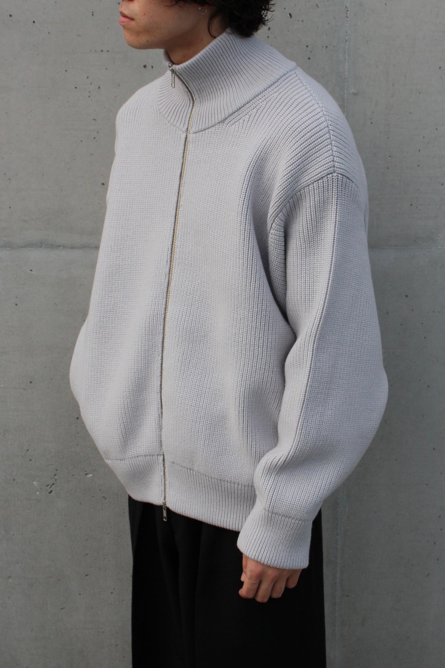 OVERSIZED DRIVERS KNIT ZIP JACKET OFF GREY