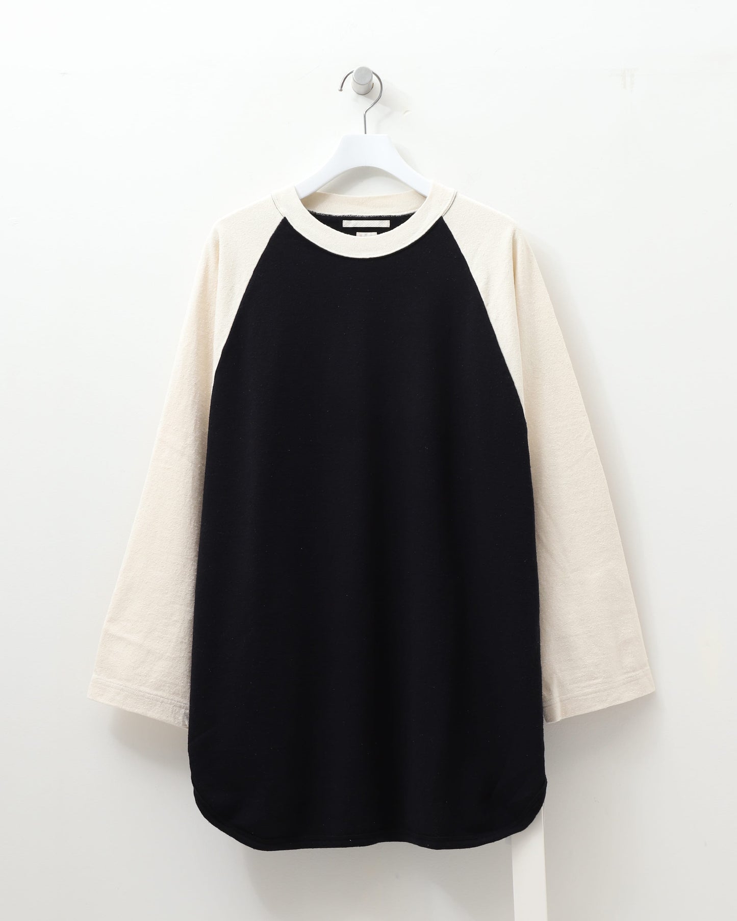 Co/Silk Nep Baseball Raglan Tee BLACKNAVY-BODY×IVORY