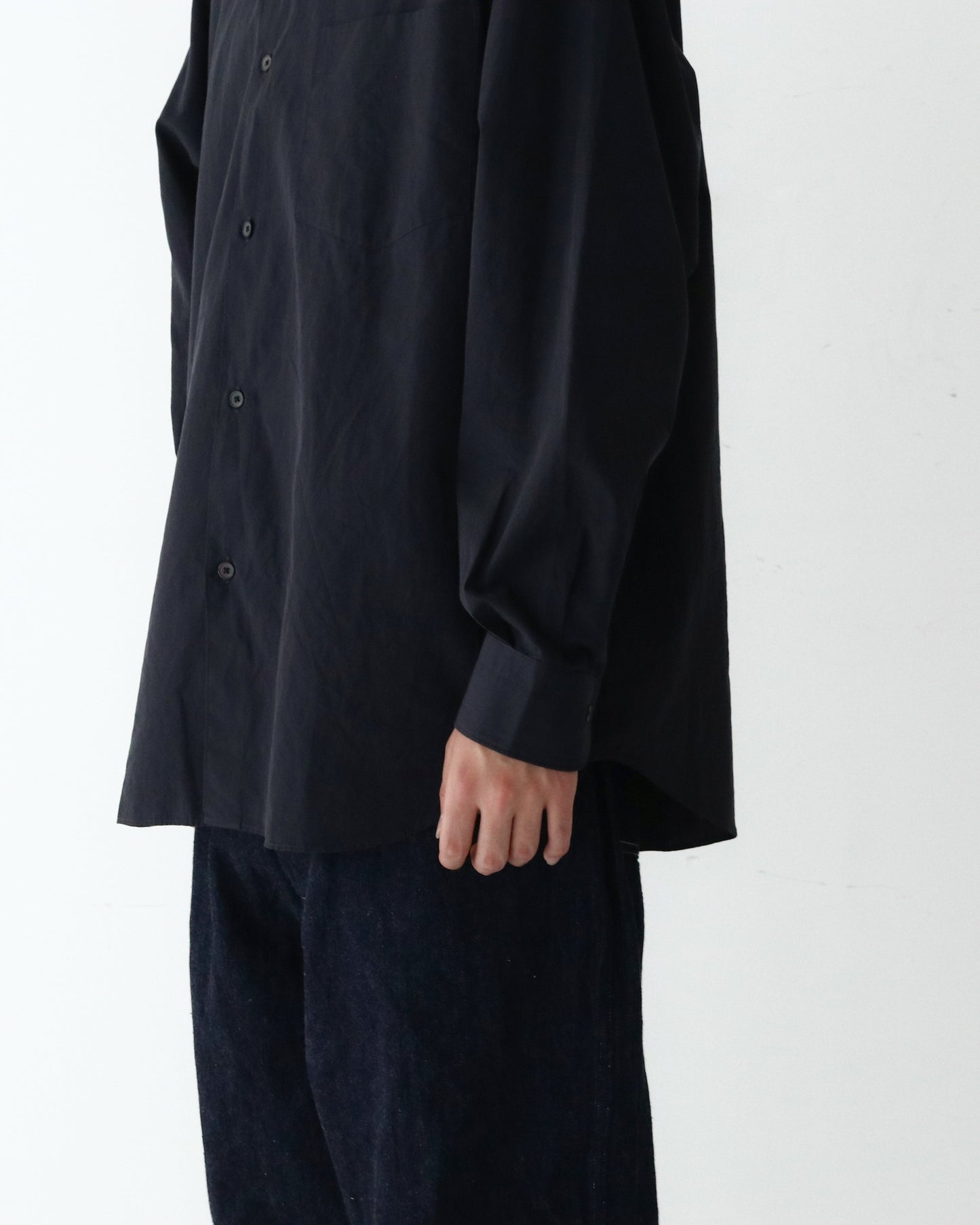 コモリ シャツ NAVY