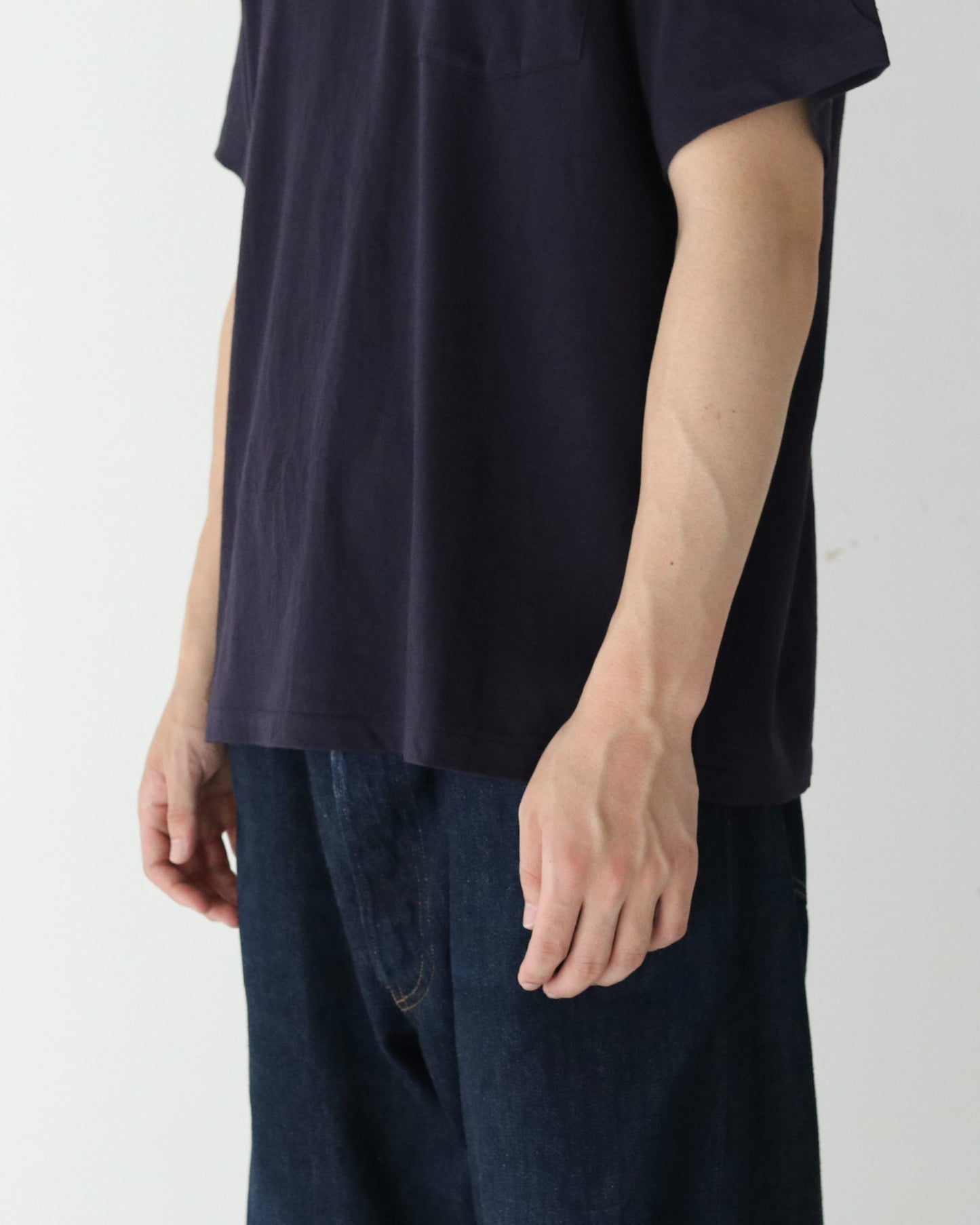SURPLUS Tシャツ NAVY