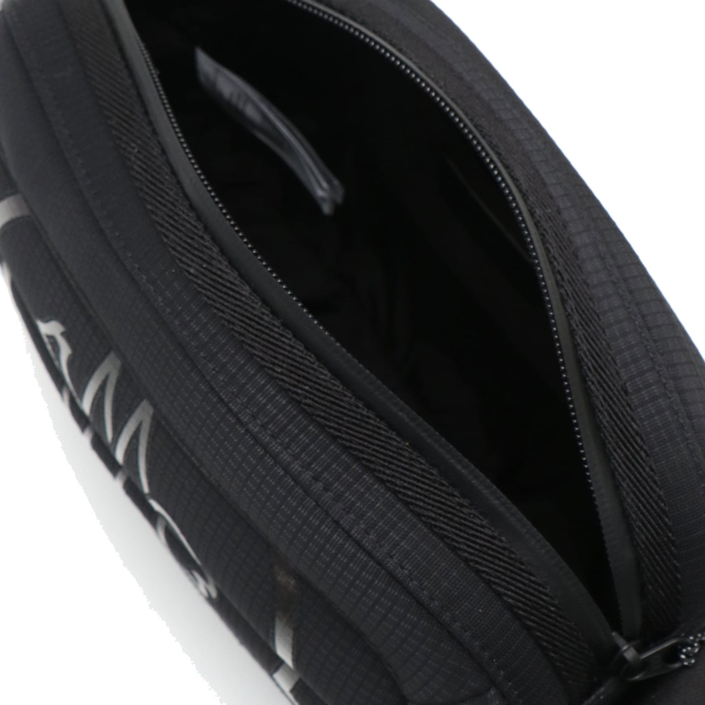 CUT CROSS BODY