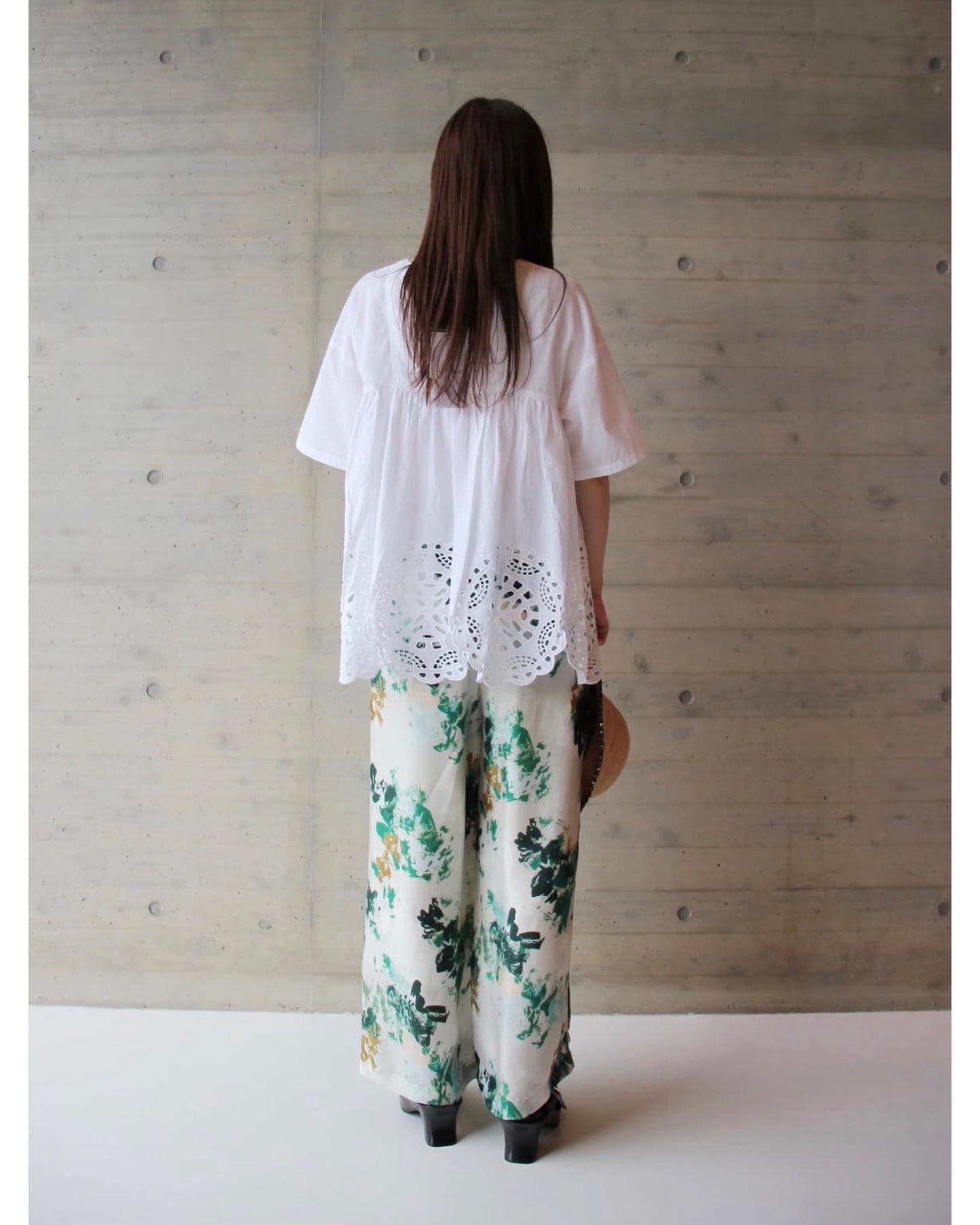 CROSS BELTED MULE
