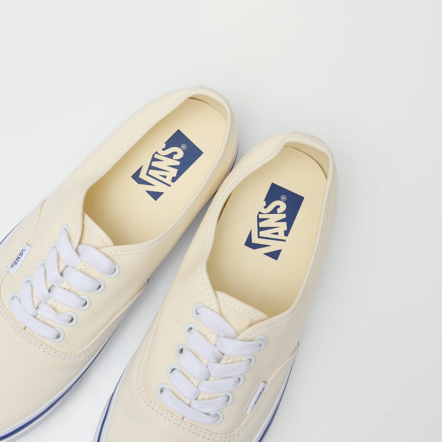 Authentic Reissue 44