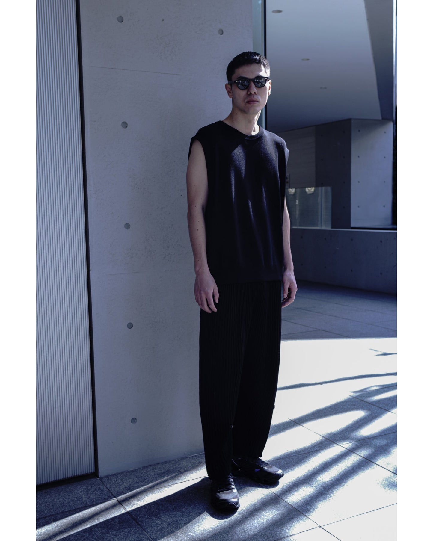 MONOLITH KNIT NO SLEEVE T