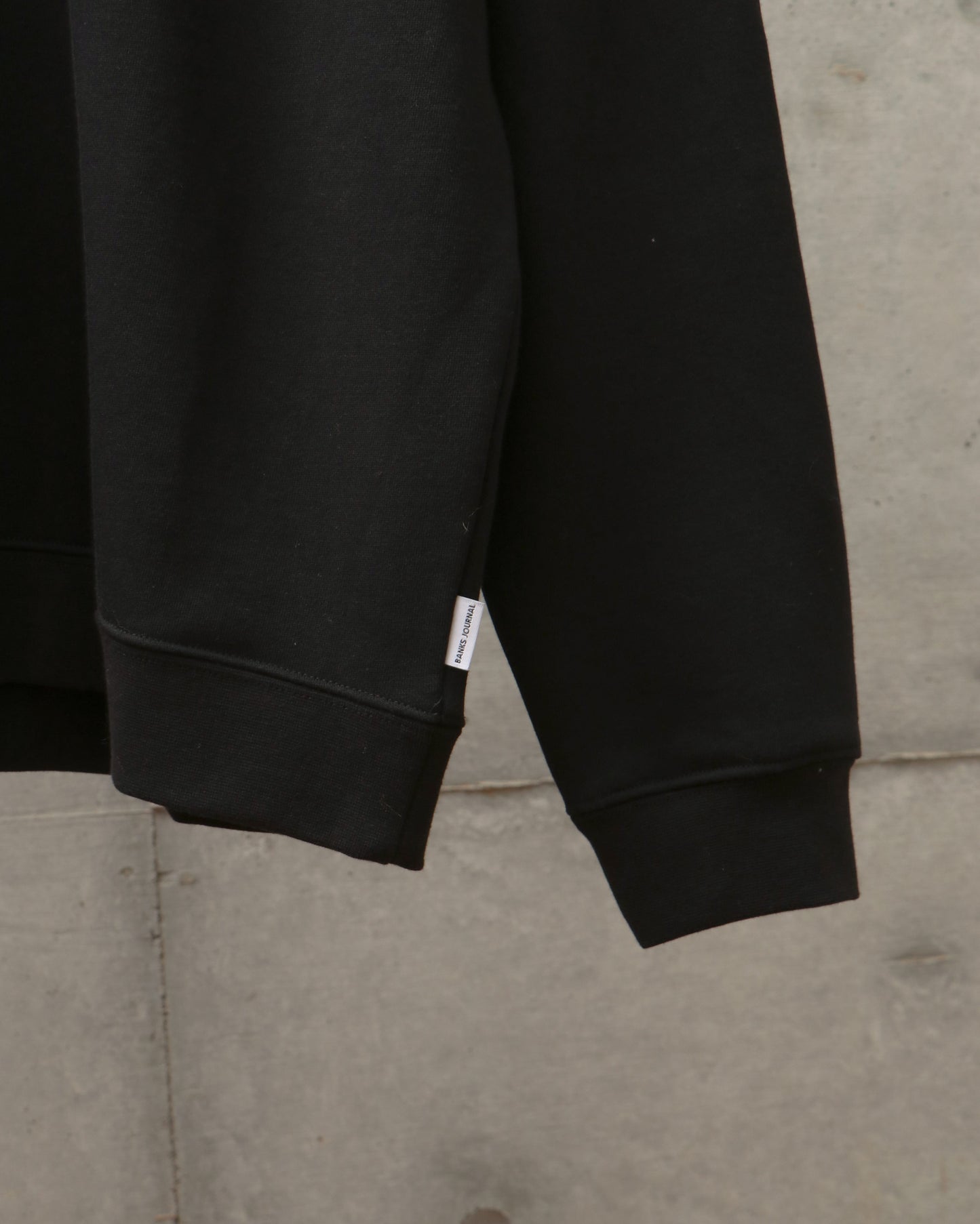 LABEL CREW NECK FLEECE