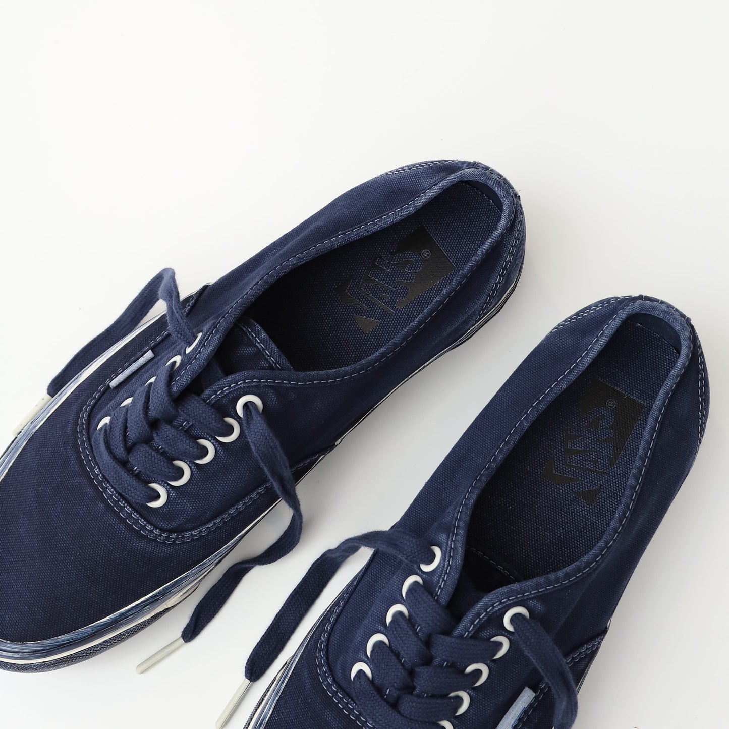 Authentic Reissue 44