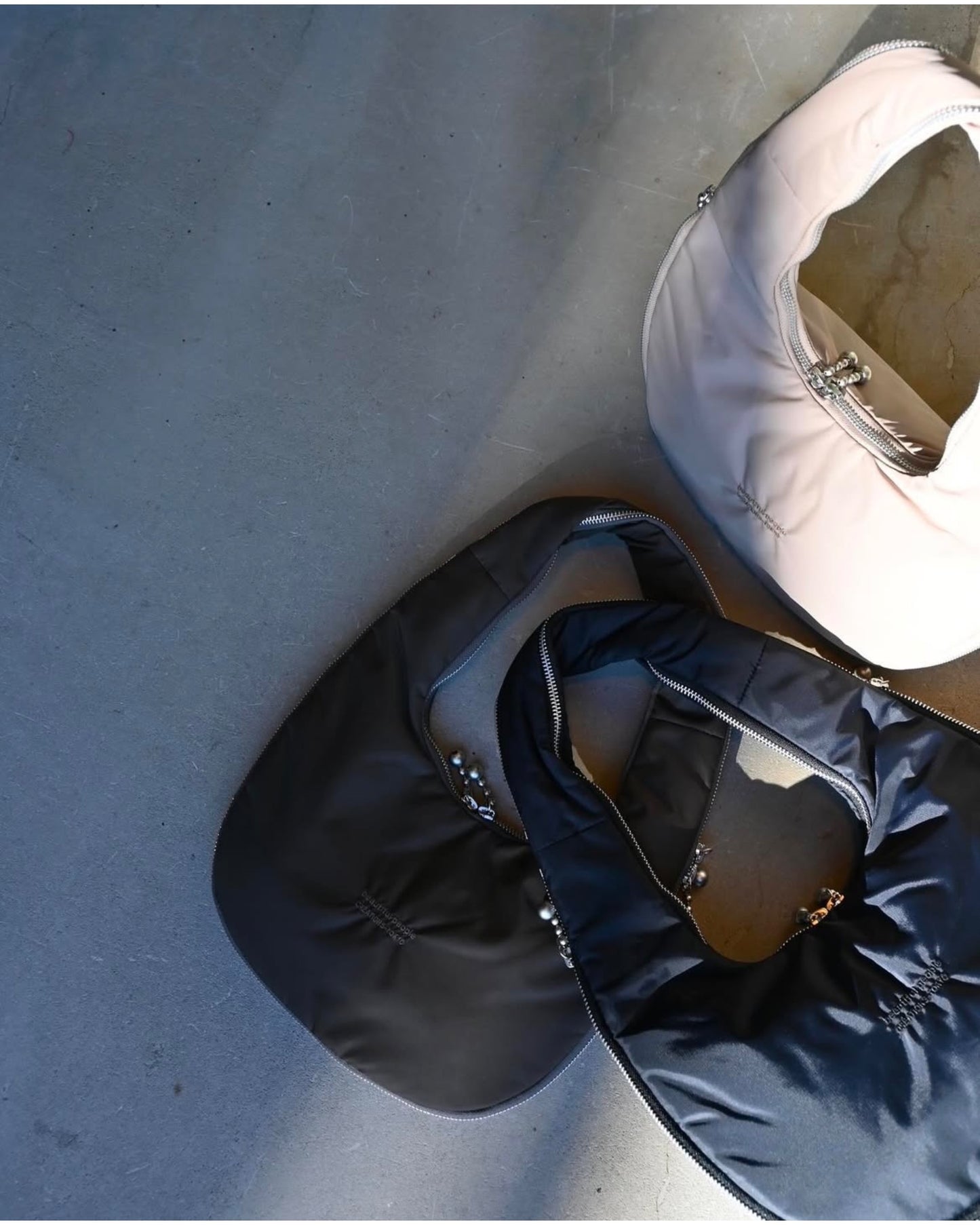 mobious bag in nylon twill S