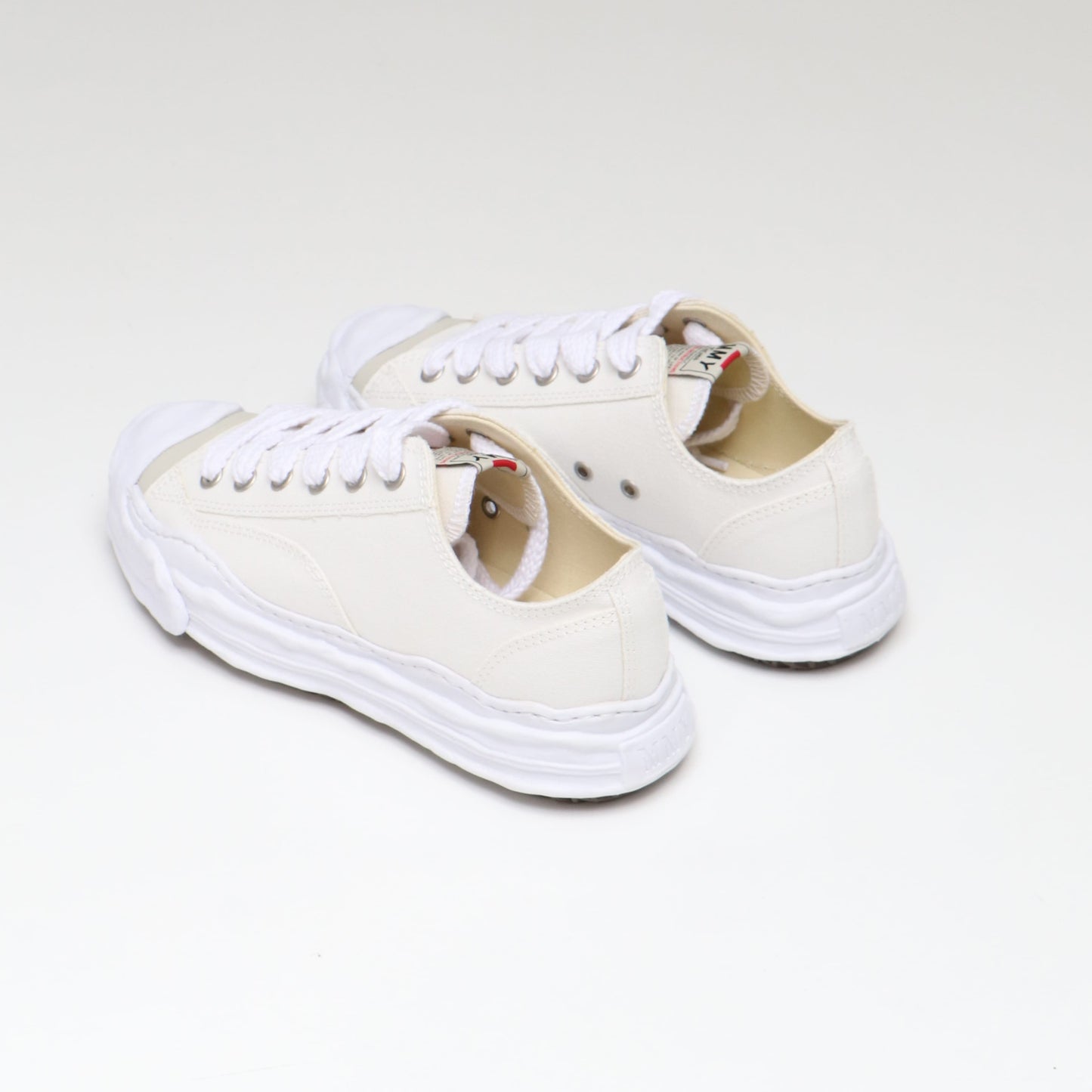 HANK LOW/CANVAS WHITE