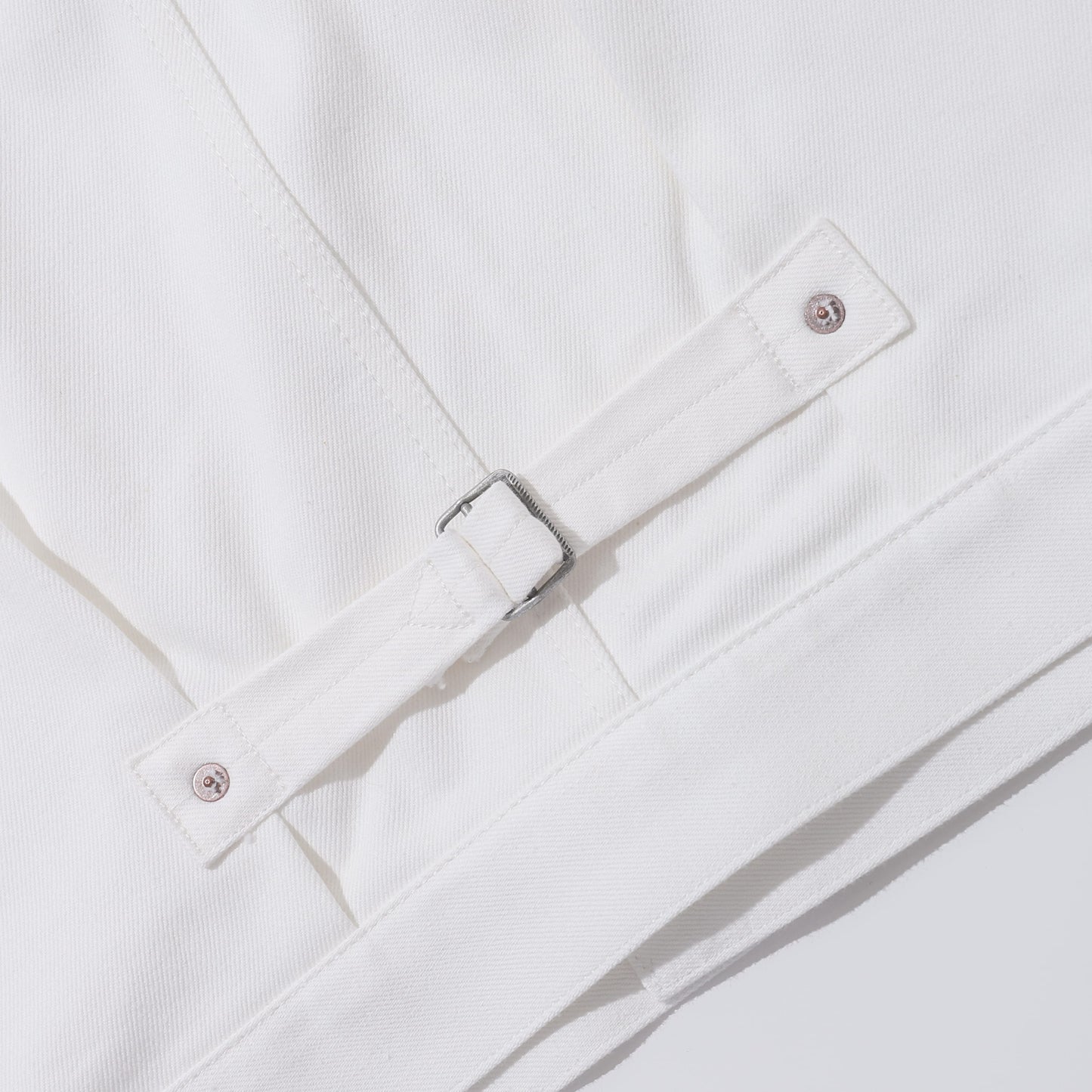 "FRAGMENT × SEQUEL" RIGID WHITE DENIM JACKET