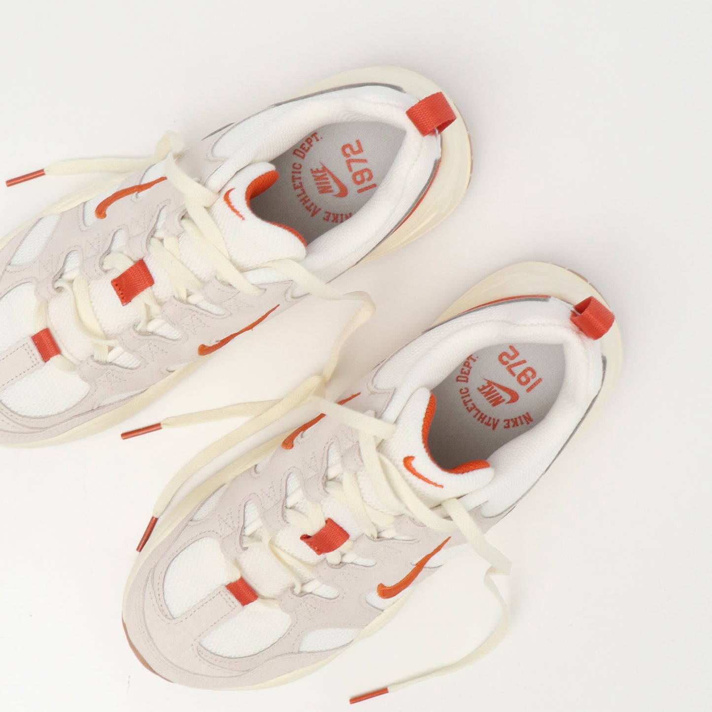 W NIKE TECH HERA
