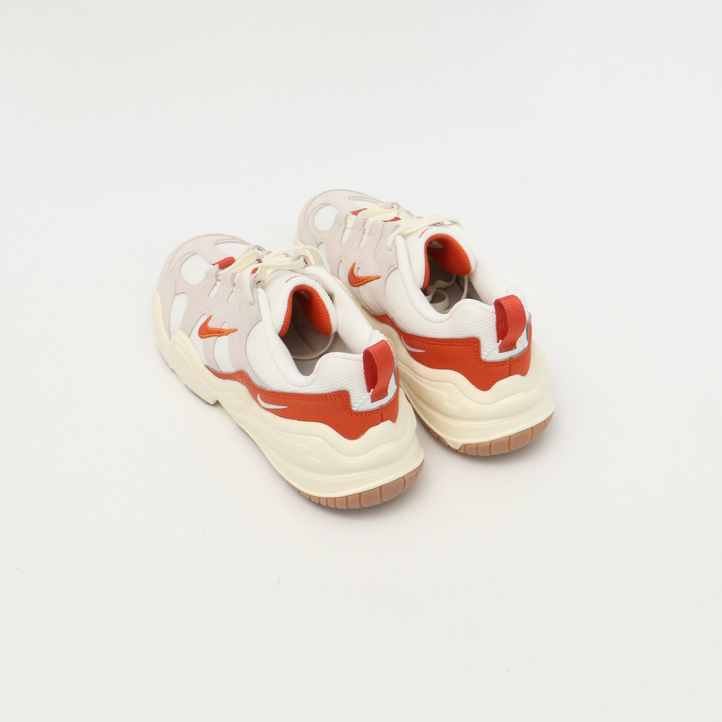 W NIKE TECH HERA