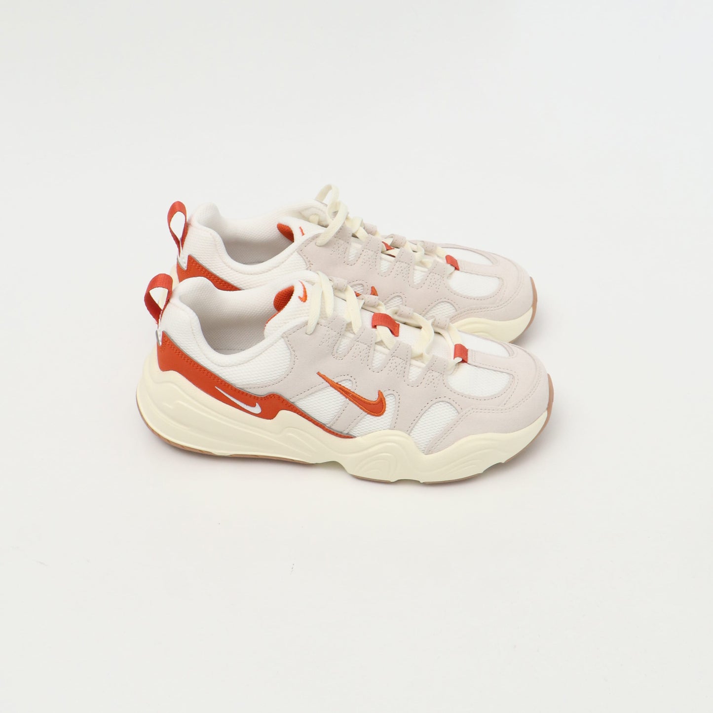 W NIKE TECH HERA