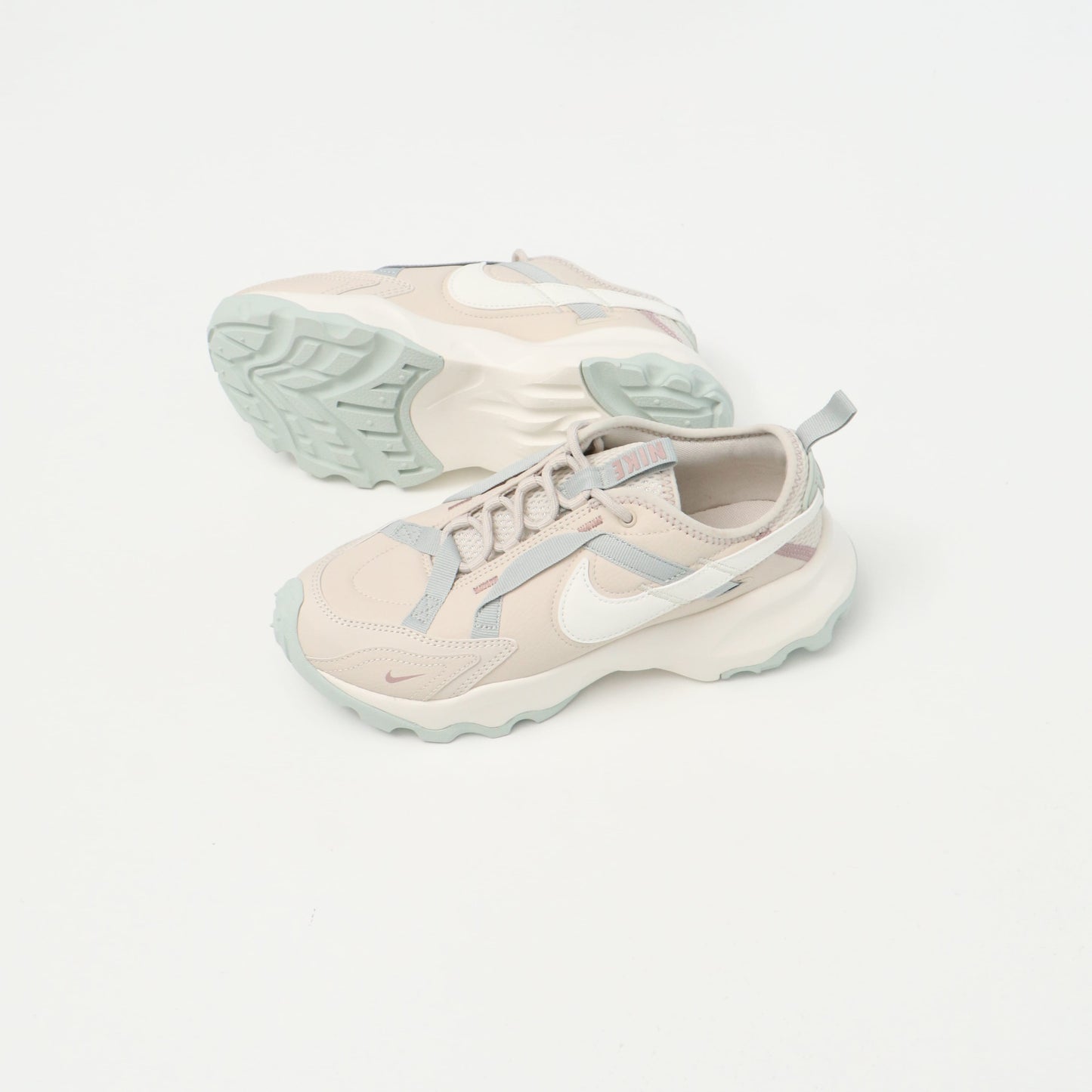 W NIKE TC 7900