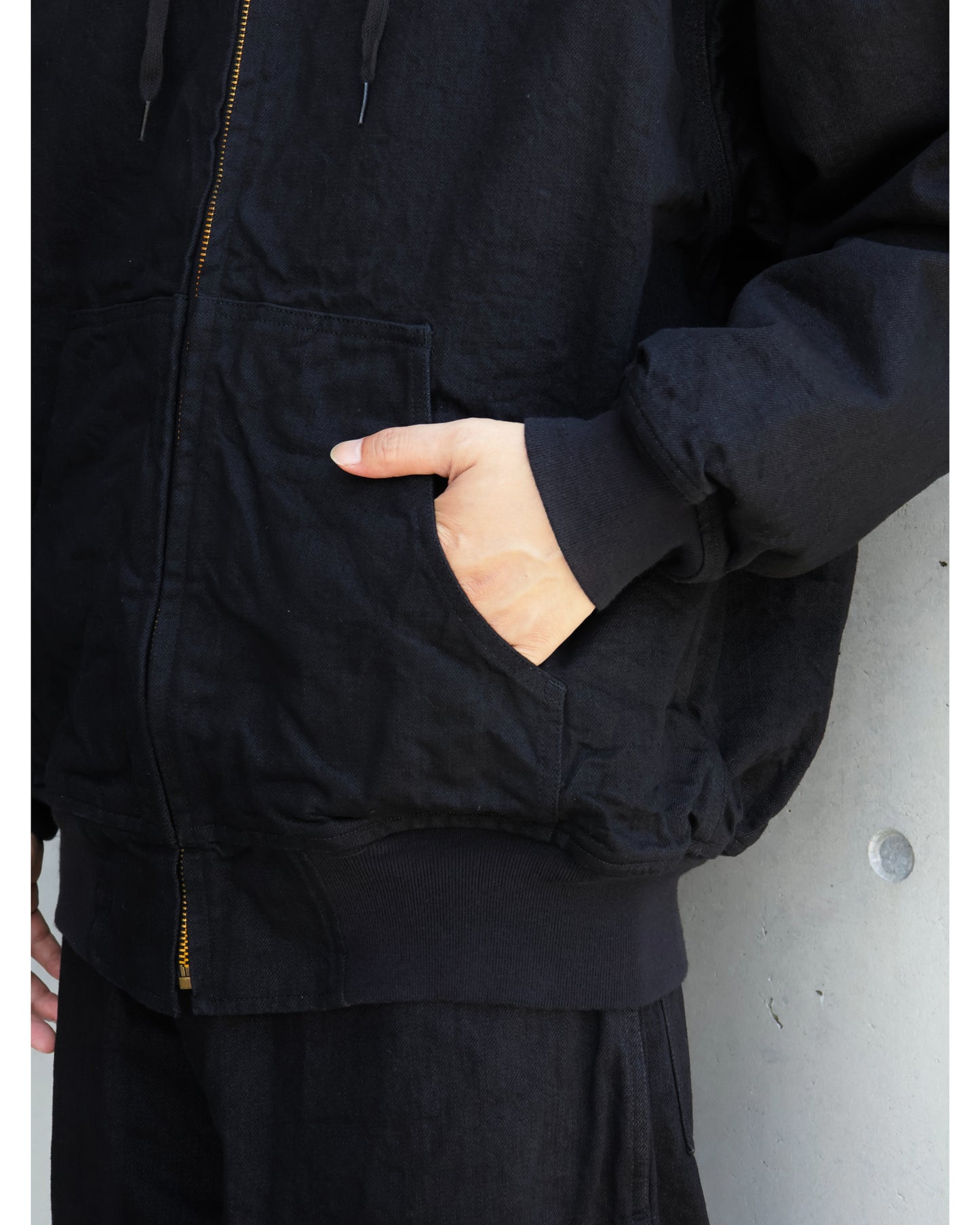 ブラックデニム ジップパーカ BLACK