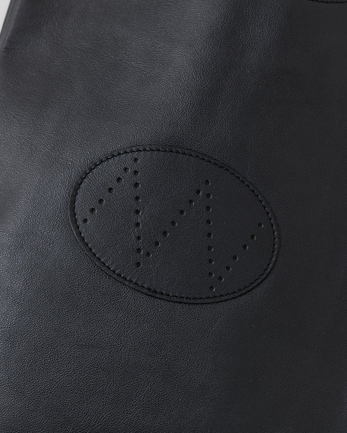 LOWE BLACK