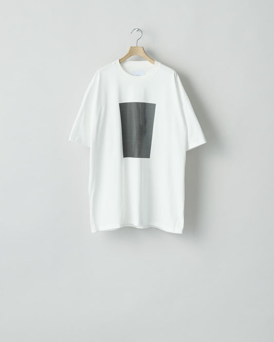 OVERSIZED PRINT TEE -TWIST-(MARCERIZED) WHITE