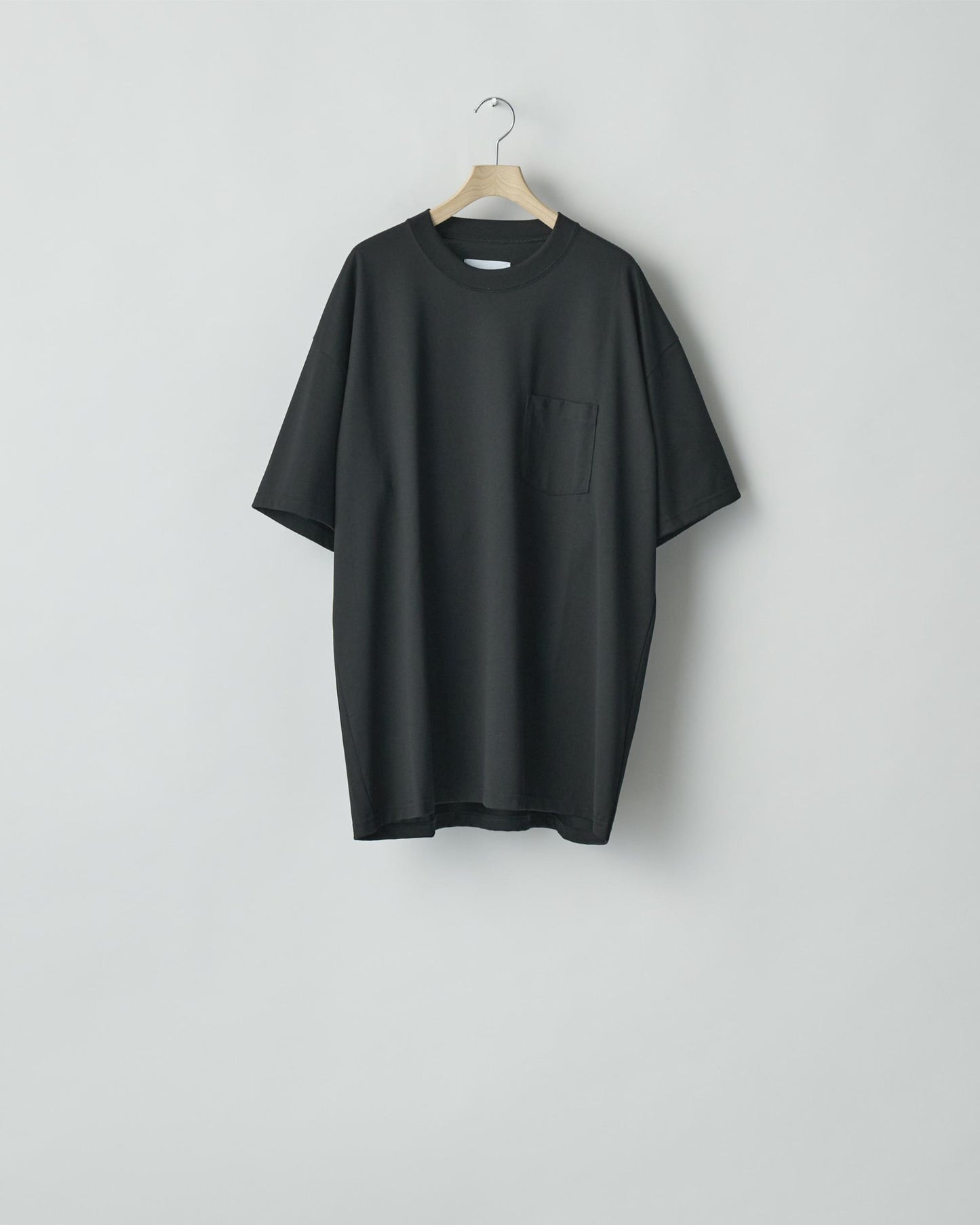 OVERSIZED POCKET TEE  BLACK