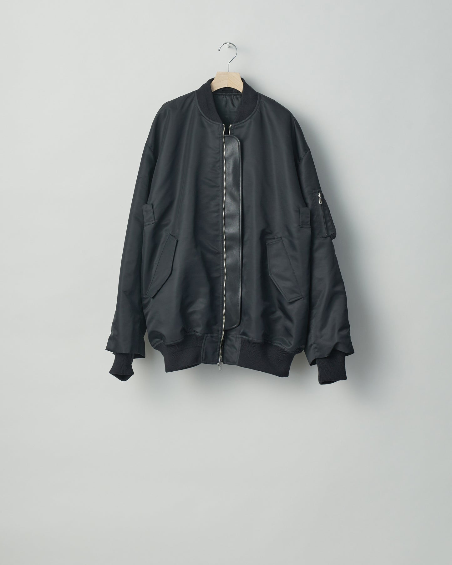 OVERSIZED FLIGHT JACKET BLACK