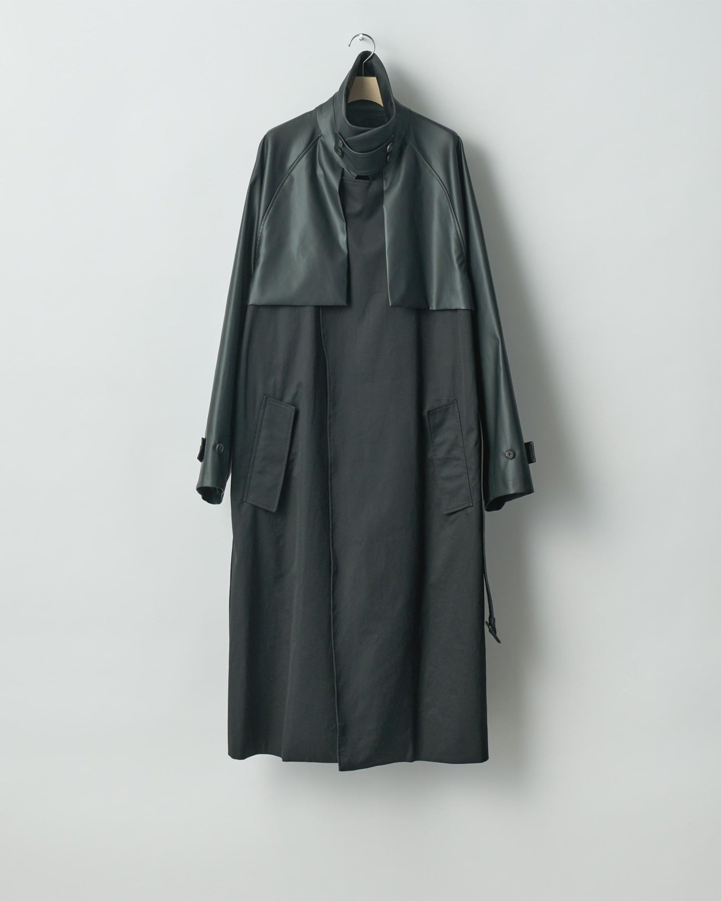 CNOTRAST SINGLE BREASTED WIDE LAPELS COAT BLACK